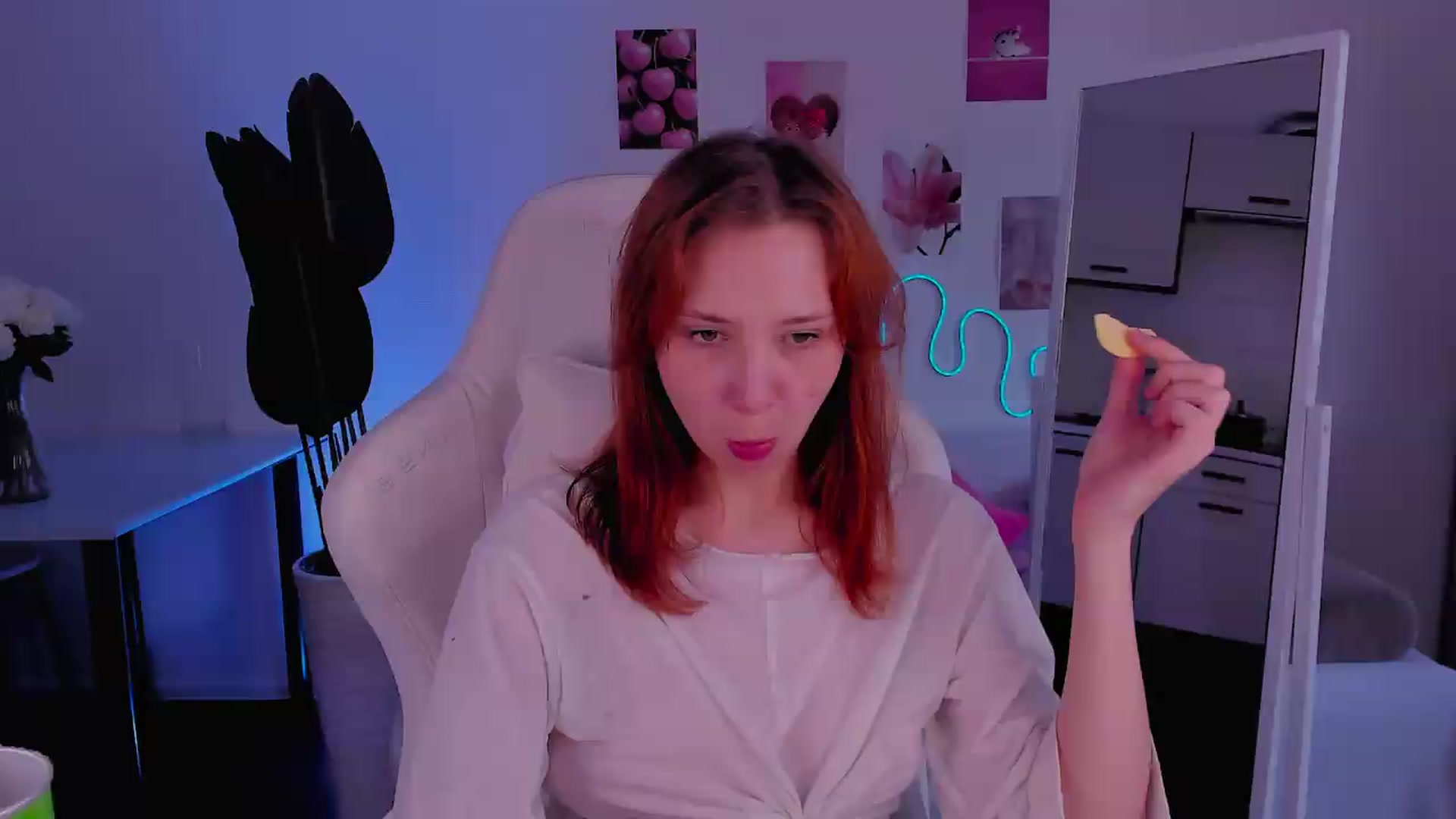 Gallery image thumbnail from Ginnypeach's myfreecams stream on, 07/06/2026, 10:54 image 19 of 20