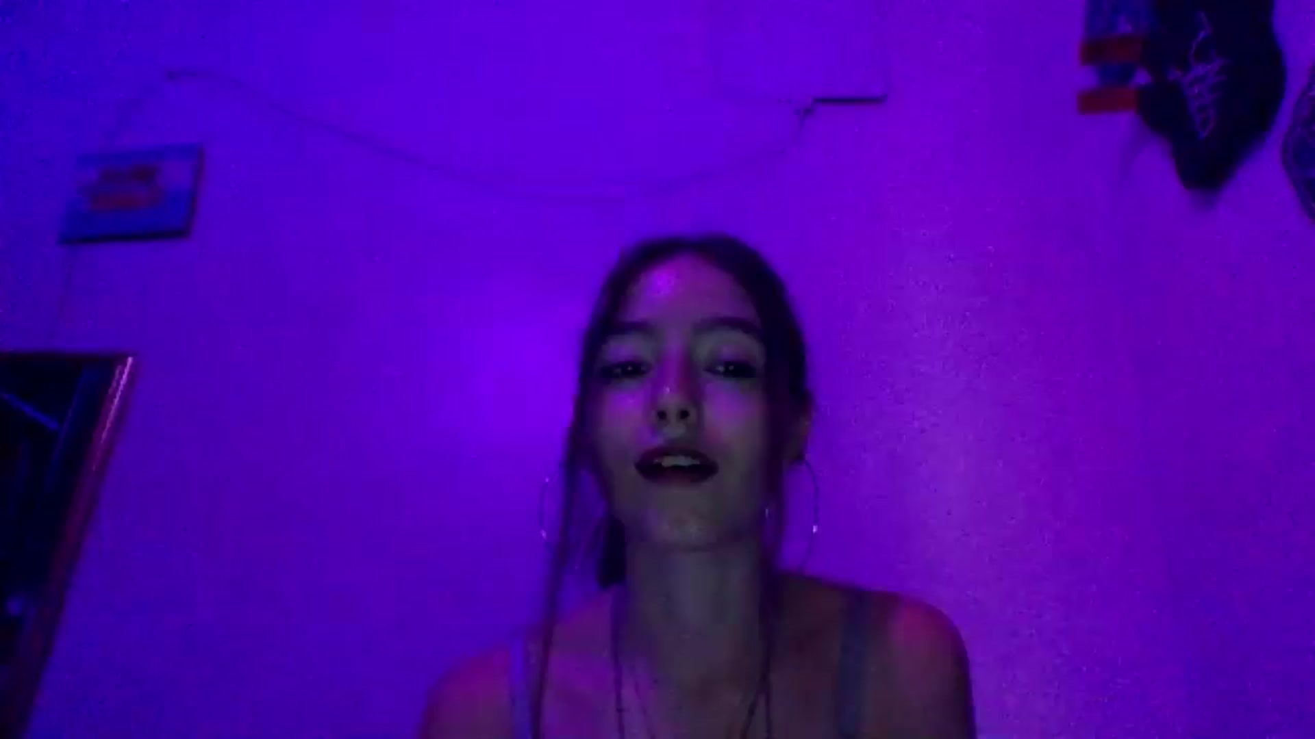 Gallery image thumbnail from GipsyDanger5's myfreecams stream on, 08/28/2024, 22:37 image 12 of 20
