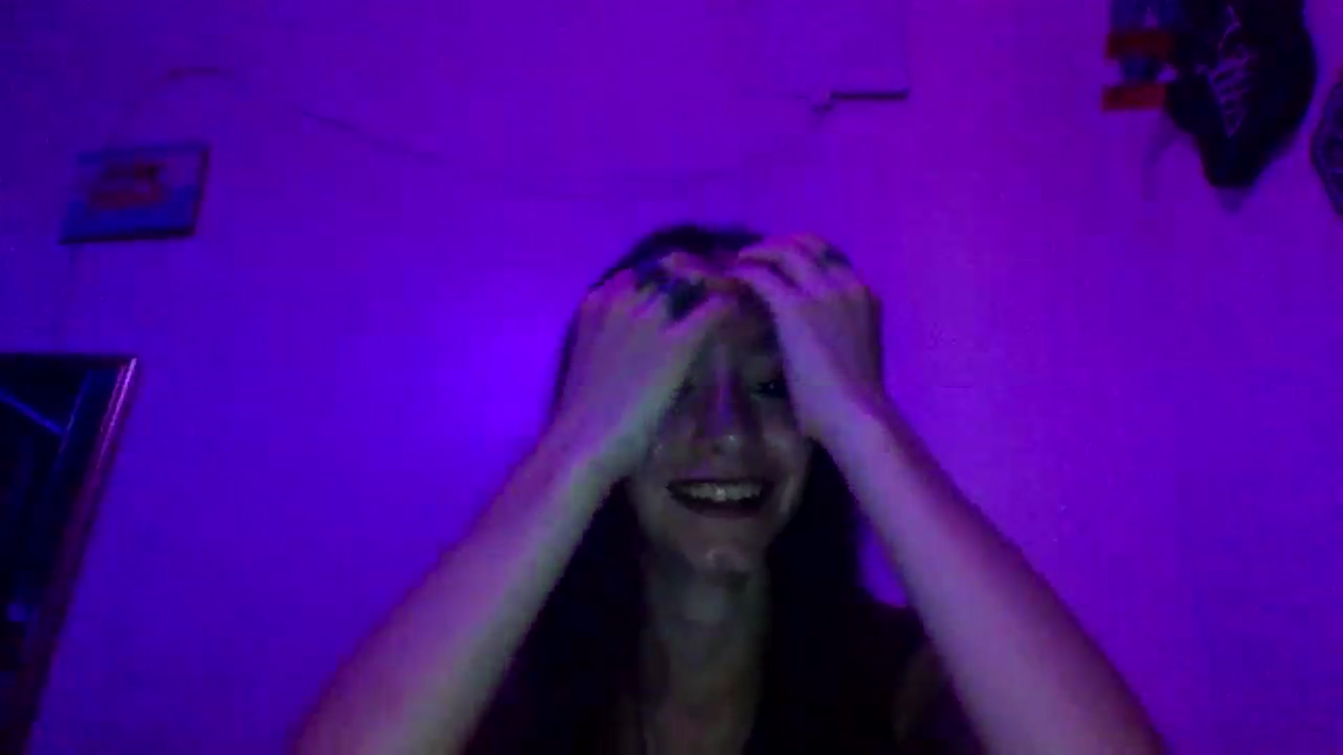Gallery image thumbnail from GipsyDanger5's myfreecams stream on, 08/28/2024, 22:37 image 11 of 20
