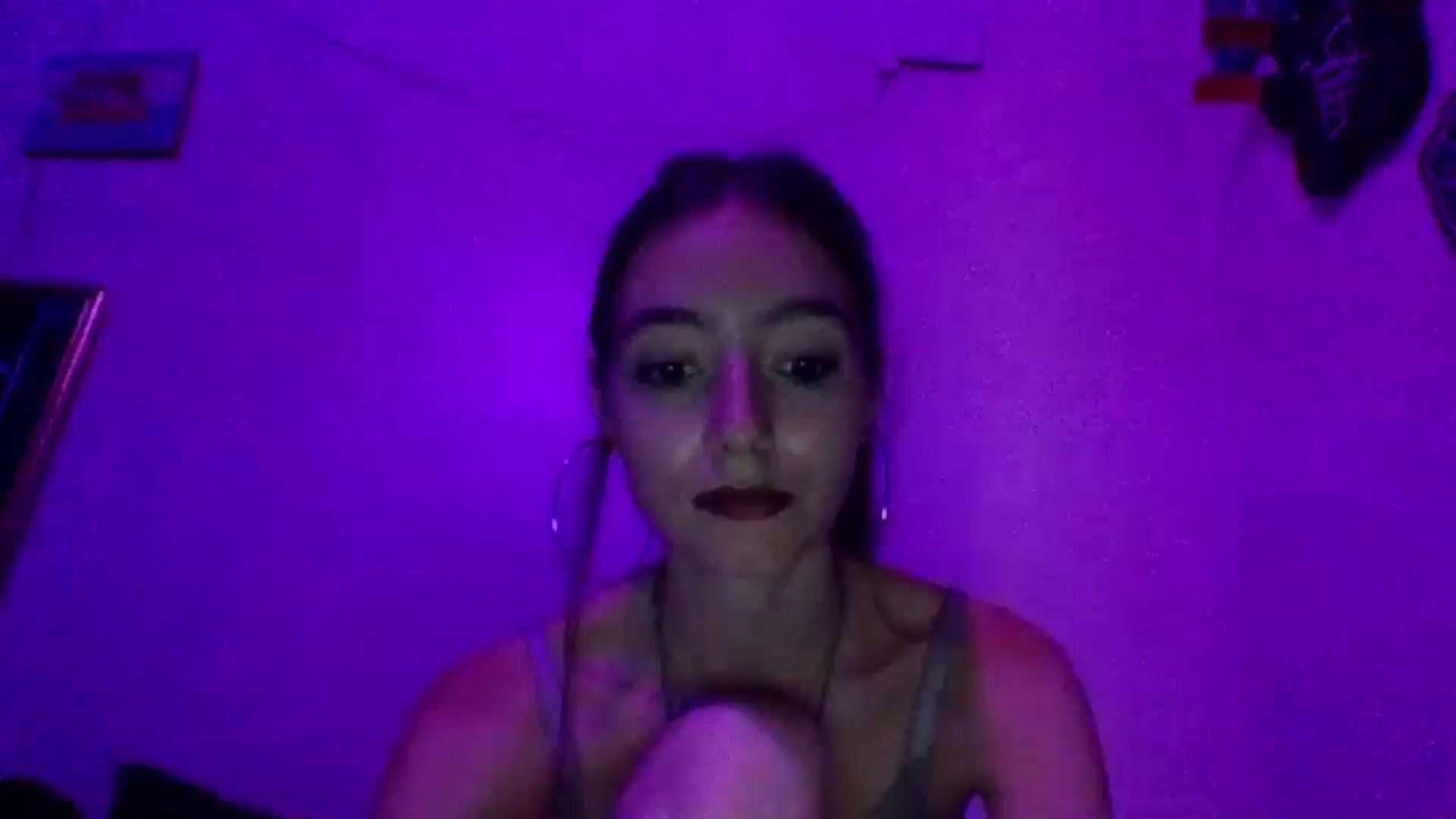 Gallery image thumbnail from GipsyDanger5's myfreecams stream on, 08/28/2024, 22:37 image 16 of 20