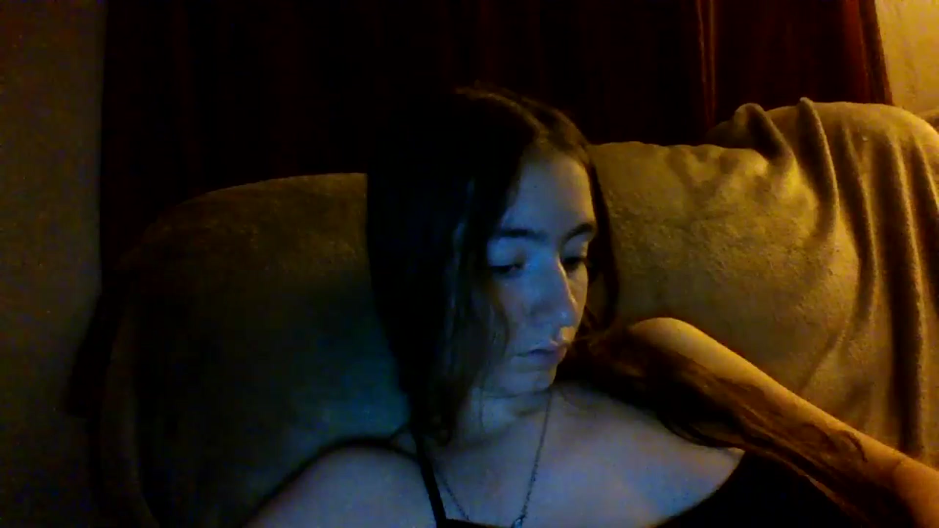 Gallery image thumbnail from GipsyDanger5's myfreecams stream on, 03/31/2025, 09:02 image 14 of 20