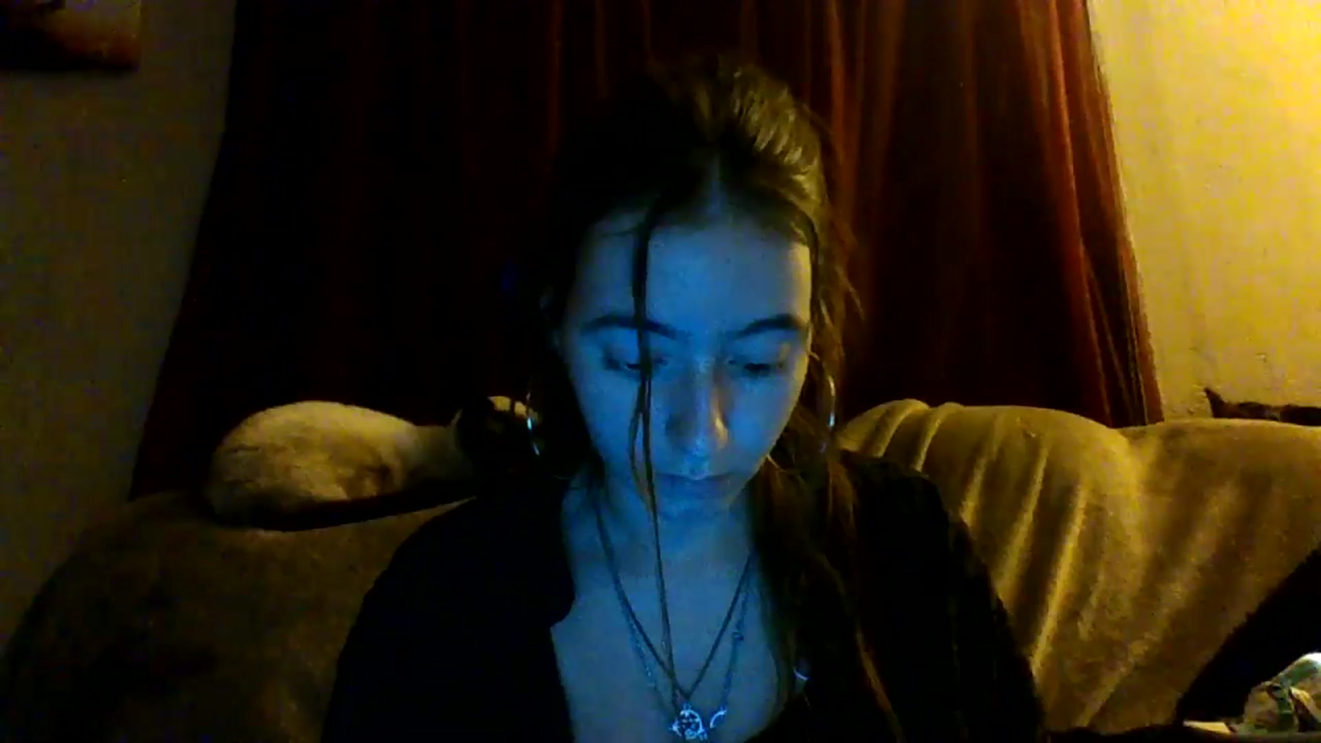Gallery image thumbnail from GipsyDanger5's myfreecams stream on, 04/01/2025, 09:41 image 7 of 20