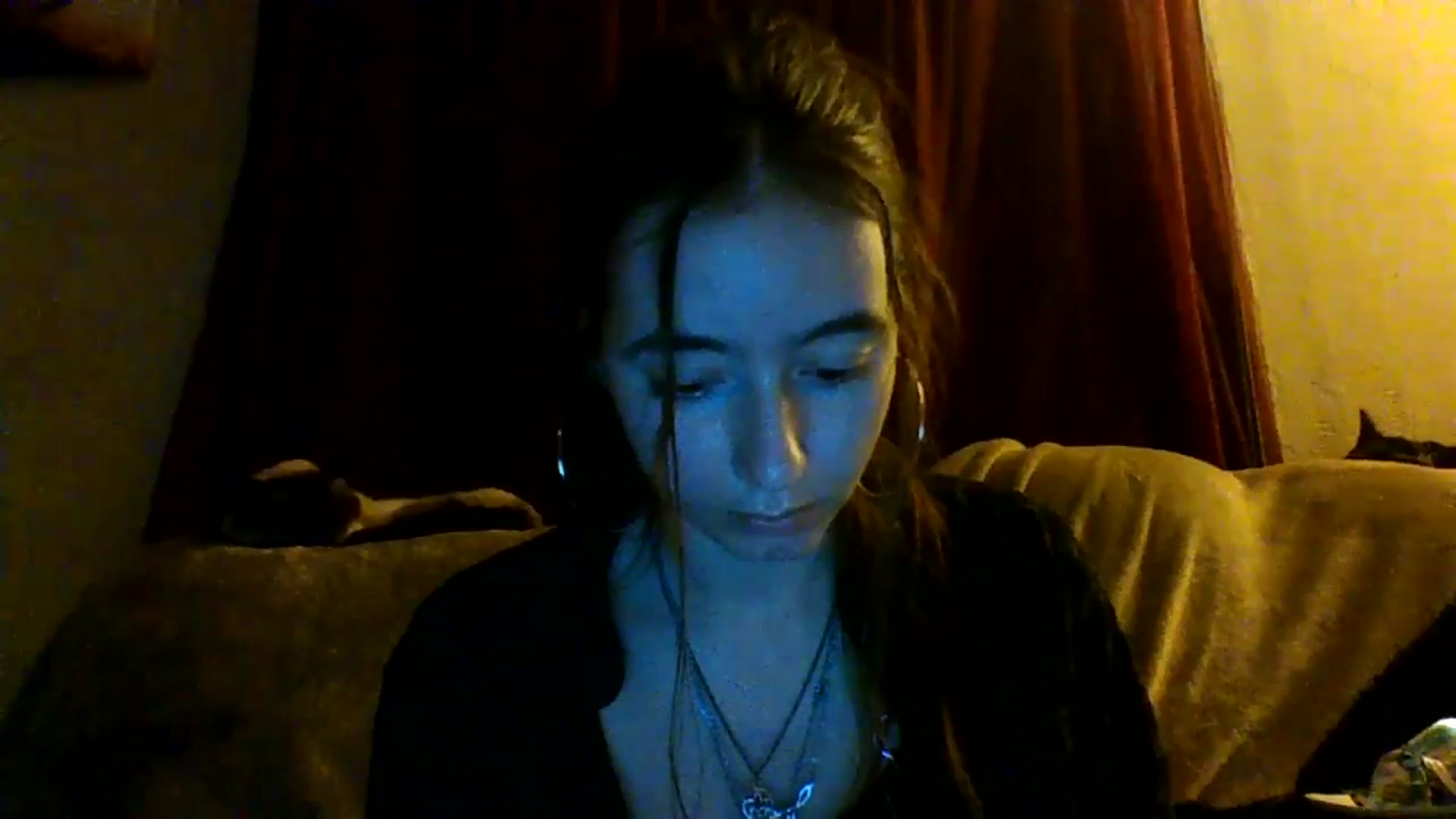 Gallery image thumbnail from GipsyDanger5's myfreecams stream on, 04/01/2025, 09:41 image 5 of 20