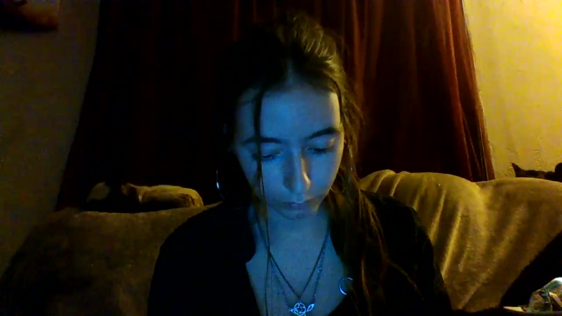 Gallery image thumbnail from GipsyDanger5's myfreecams stream on, 04/01/2025, 09:41 image 2 of 20