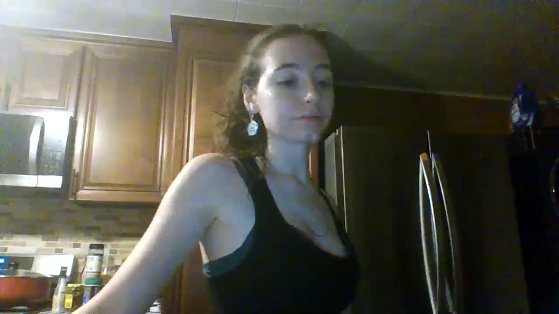 Gallery image thumbnail from GipsyDanger5's myfreecams stream on, 08/17/2025, 07:40 image 12 of 20