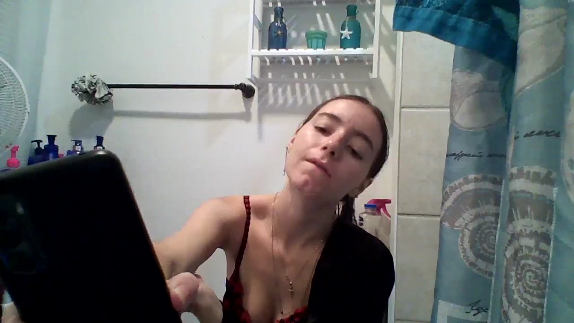 Gallery image thumbnail from GipsyDanger5's myfreecams stream on, 10/06/2025, 09:21 image 17 of 20