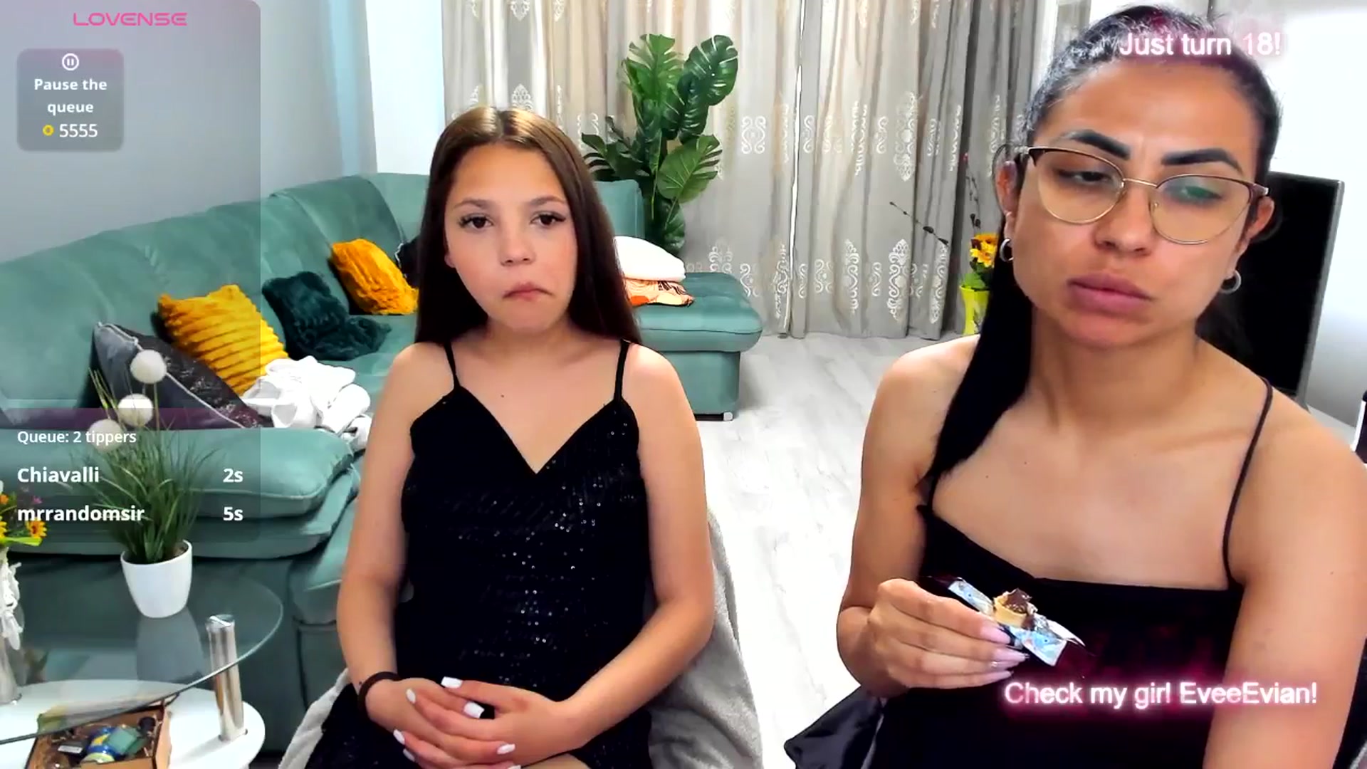 Gallery image thumbnail from Girl18ten's myfreecams stream on, 04/27/2025, 13:03 image 13 of 20