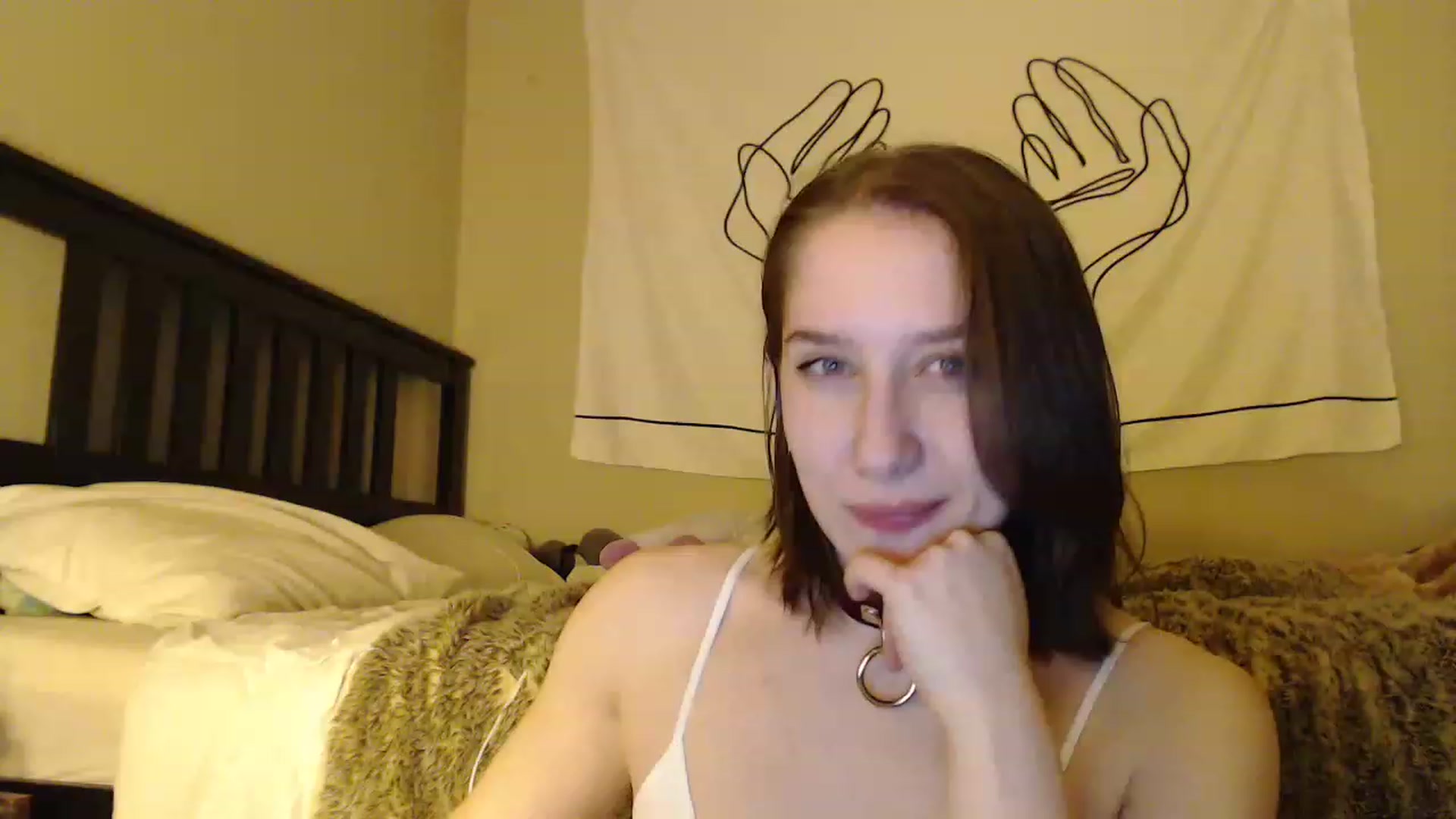 Gallery image thumbnail from GirlDepravity's myfreecams stream on, 02/09/2023, 03:51 image 14 of 20