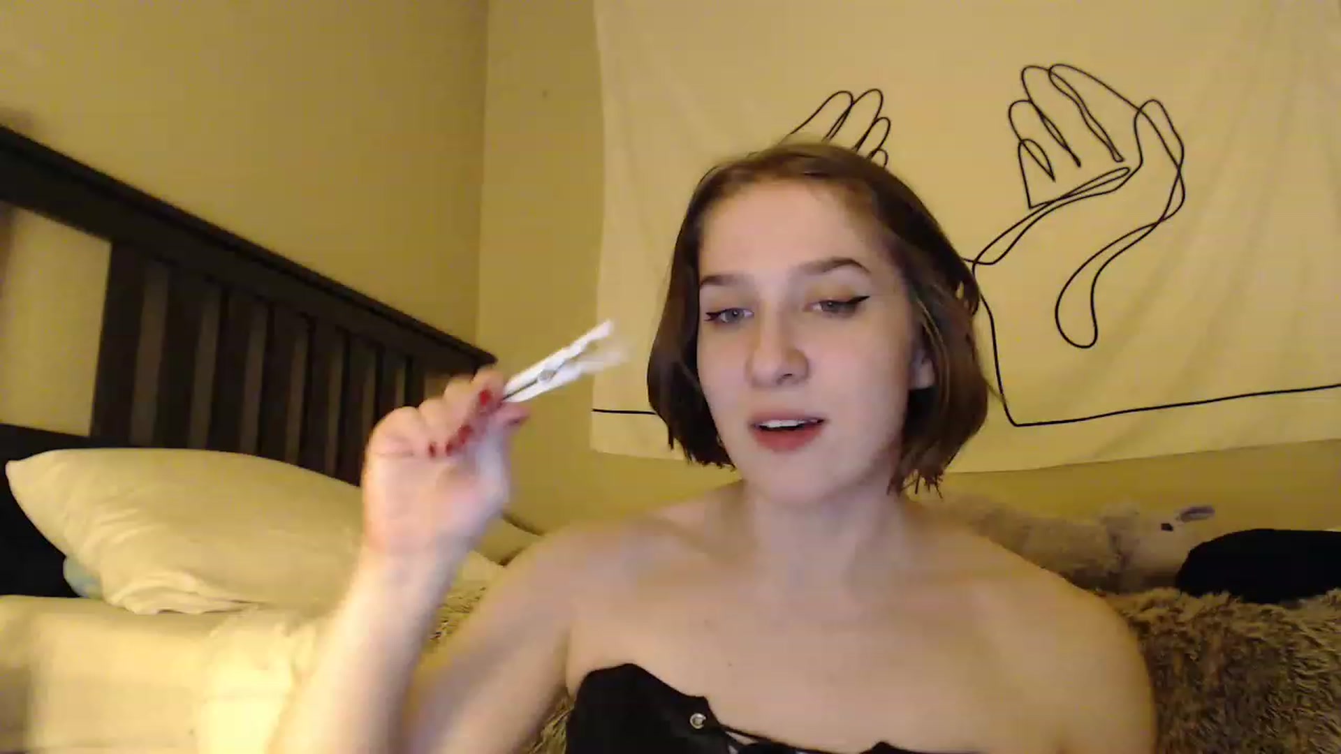 Gallery image thumbnail from GirlDepravity's myfreecams stream on, 02/10/2023, 02:25 image 15 of 20