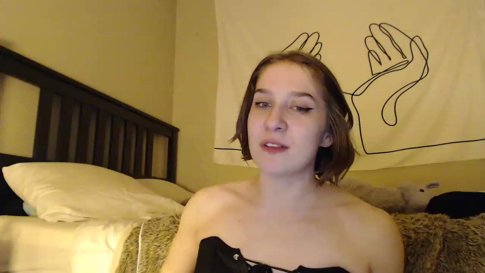 Gallery image thumbnail from GirlDepravity's myfreecams stream on, 02/10/2023, 02:25 image 18 of 20
