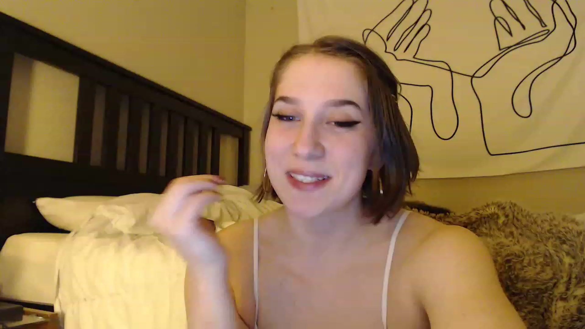 Gallery image thumbnail from GirlDepravity's myfreecams stream on, 02/14/2023, 02:01 image 13 of 20