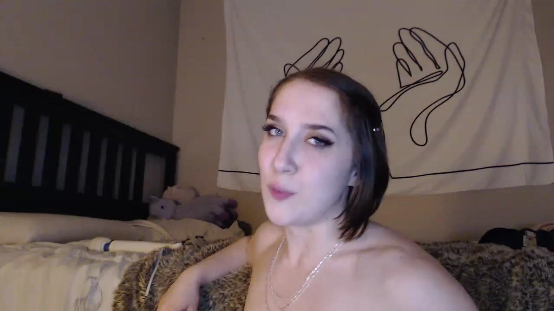 Gallery image thumbnail from GirlDepravity's myfreecams stream on, 02/16/2023, 02:43 image 18 of 20