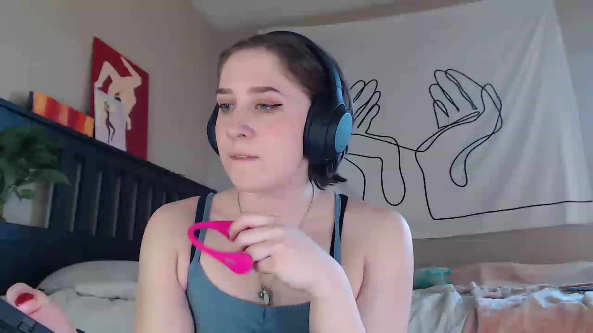 Gallery image thumbnail from GirlDepravity's myfreecams stream on, 02/26/2023, 22:50 image 2 of 20