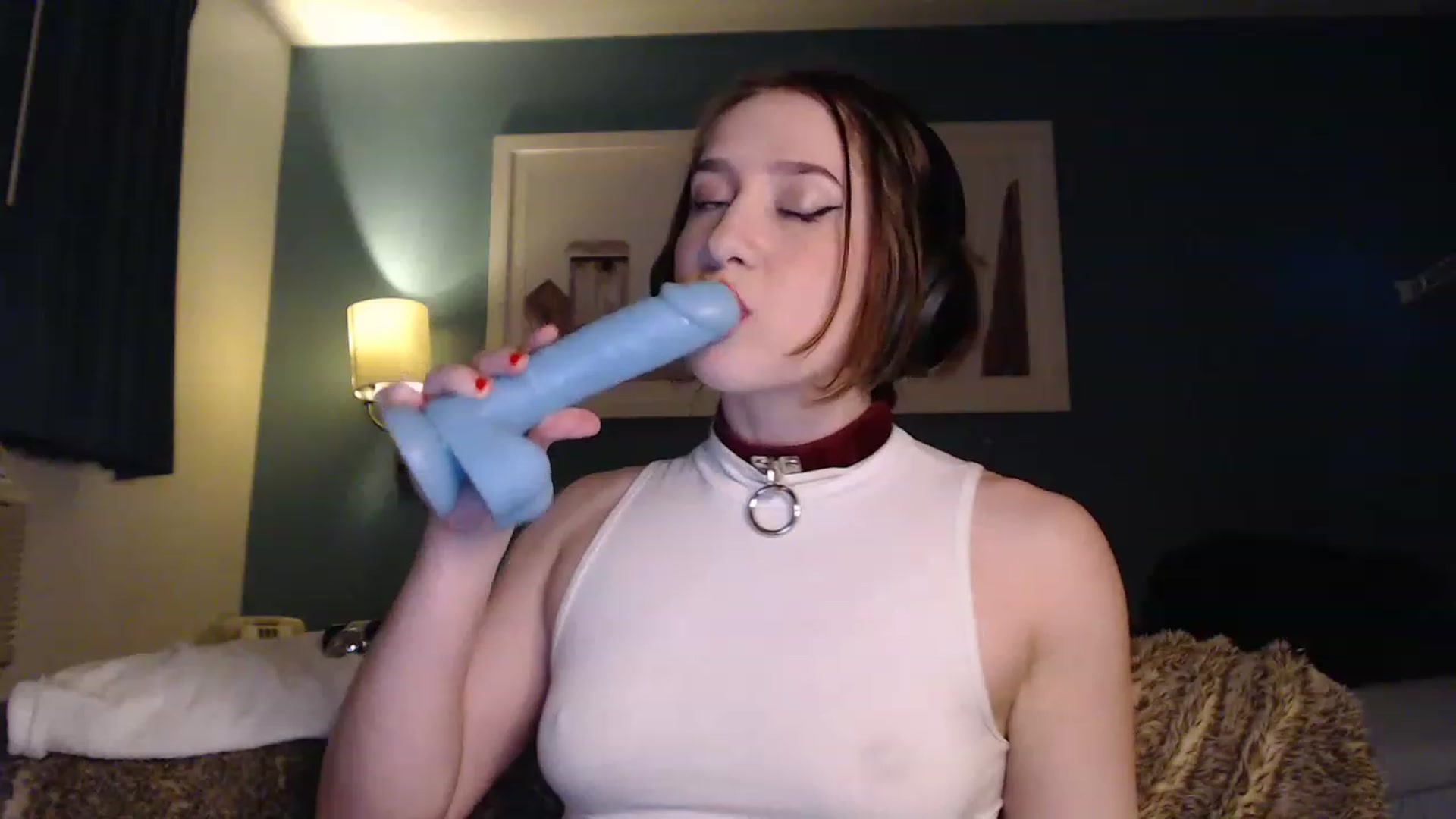 Gallery image thumbnail from GirlDepravity's myfreecams stream on, 04/16/2023, 02:21 image 14 of 20