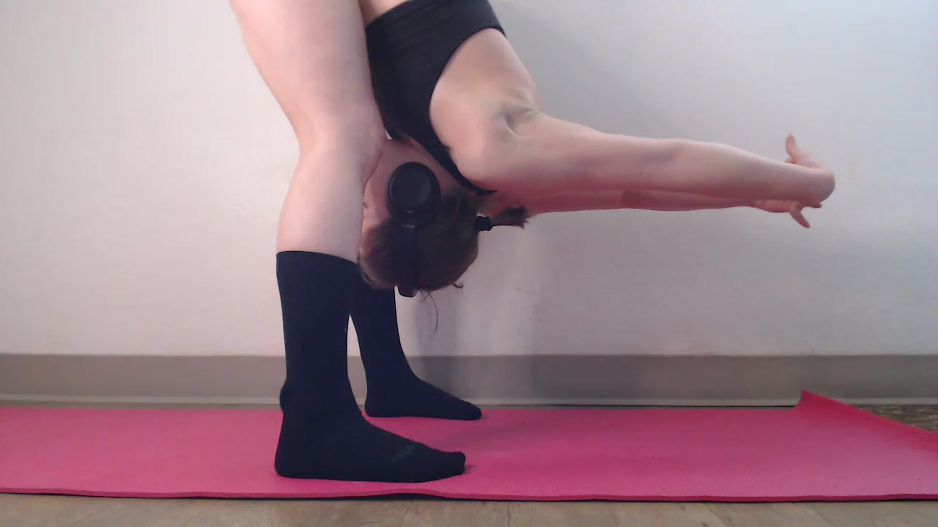 Gallery image thumbnail from GirlDepravity's myfreecams stream on, 04/23/2023, 18:48 image 4 of 20