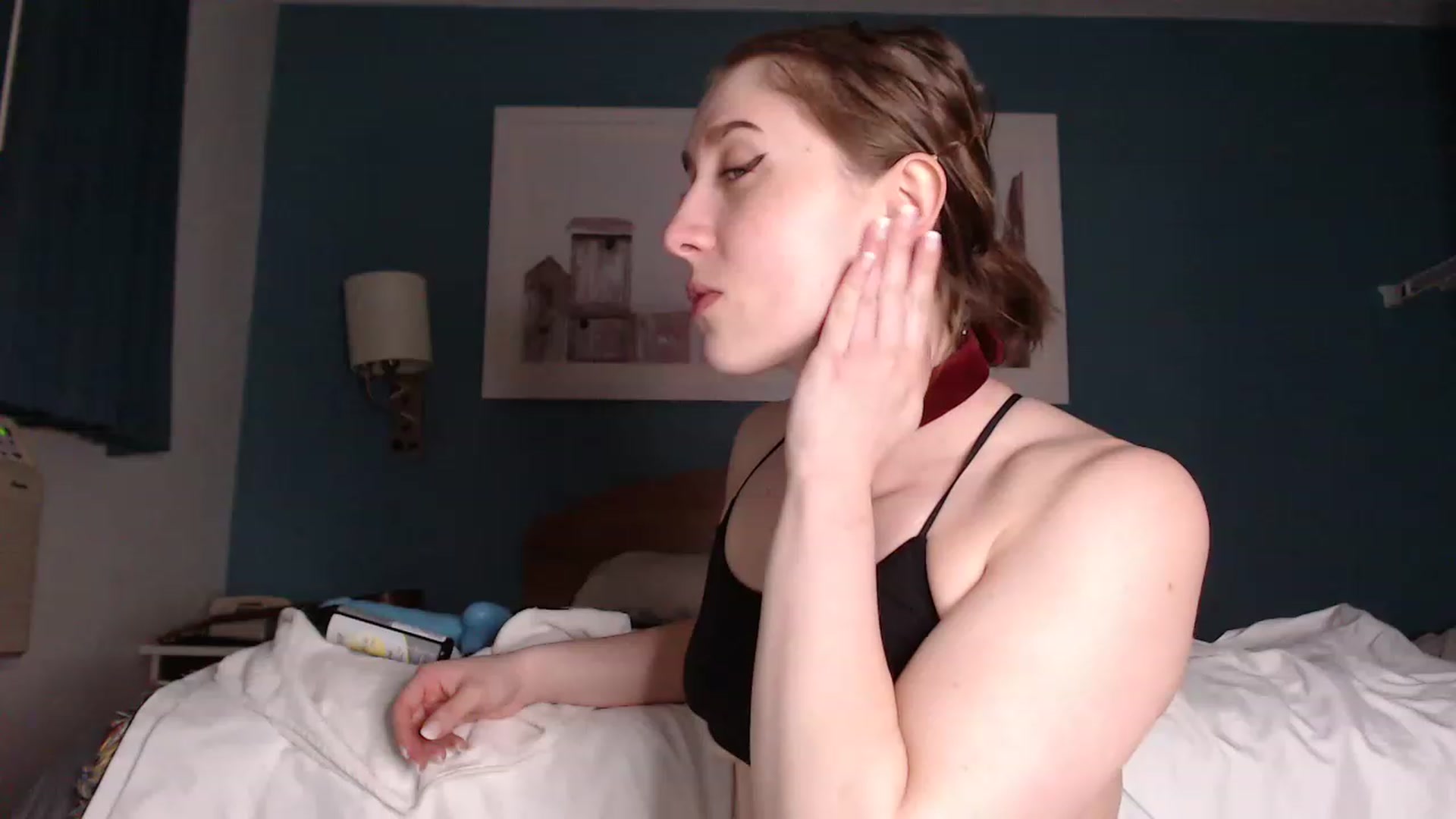 Gallery image thumbnail from GirlDepravity's myfreecams stream on, 04/26/2023, 01:18 image 13 of 20