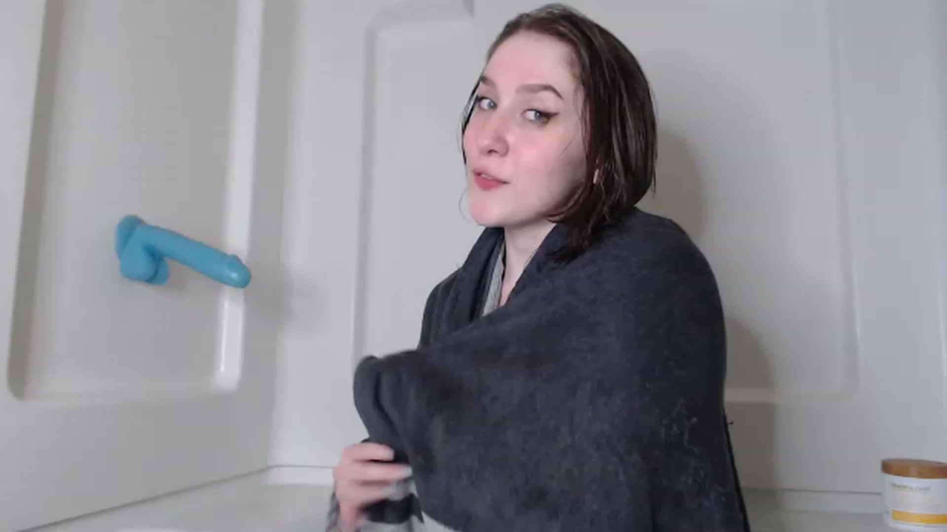 Gallery image thumbnail from GirlDepravity's myfreecams stream on, 04/28/2023, 04:27 image 7 of 20