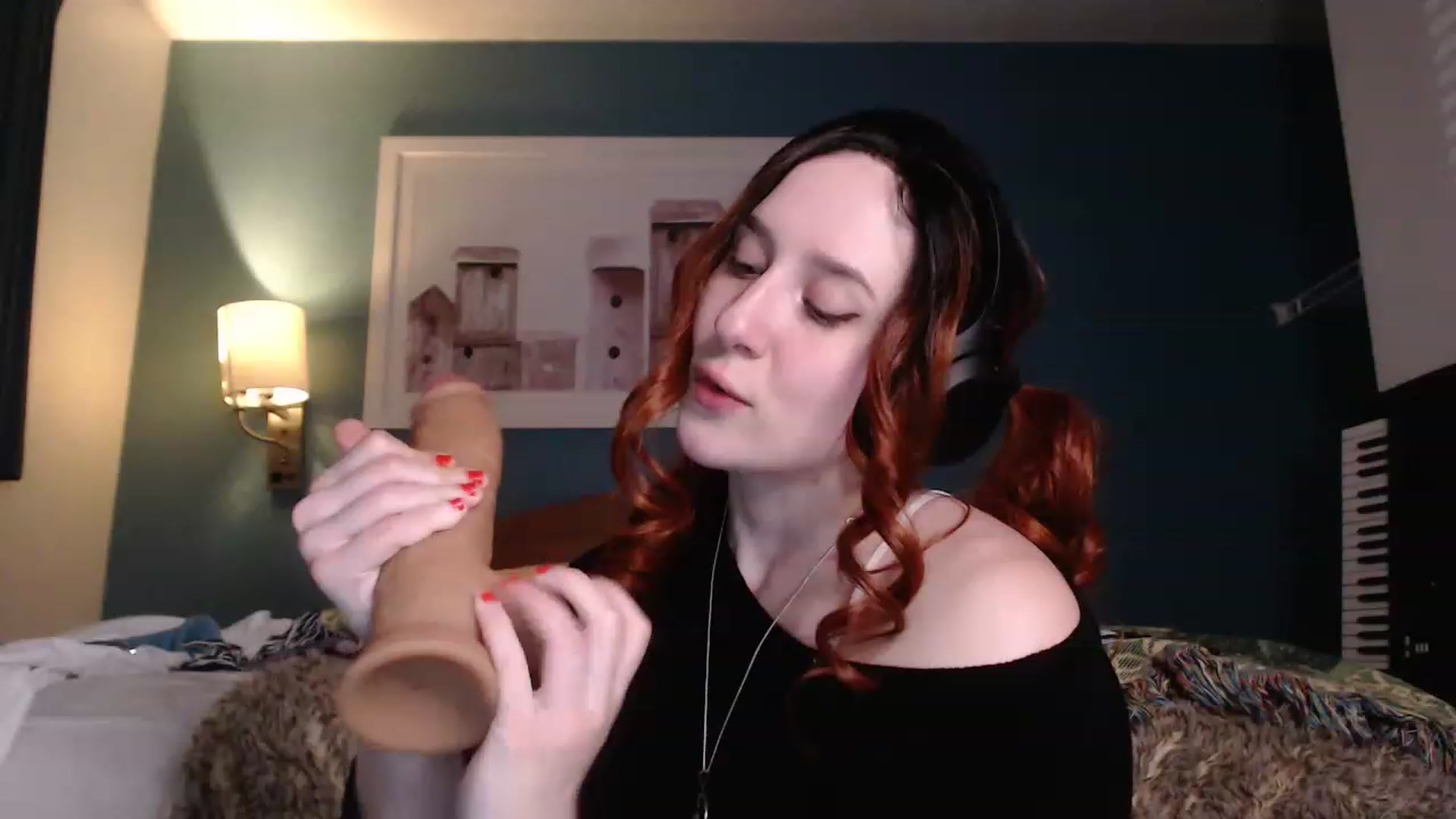 Gallery image thumbnail from GirlDepravity's myfreecams stream on, 05/05/2023, 03:02 image 6 of 20