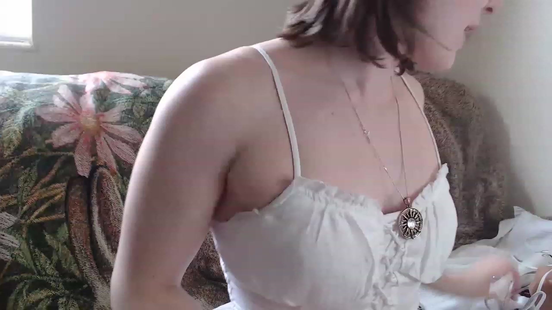Gallery image thumbnail from GirlDepravity's myfreecams stream on, 06/02/2023, 22:31 image 16 of 20