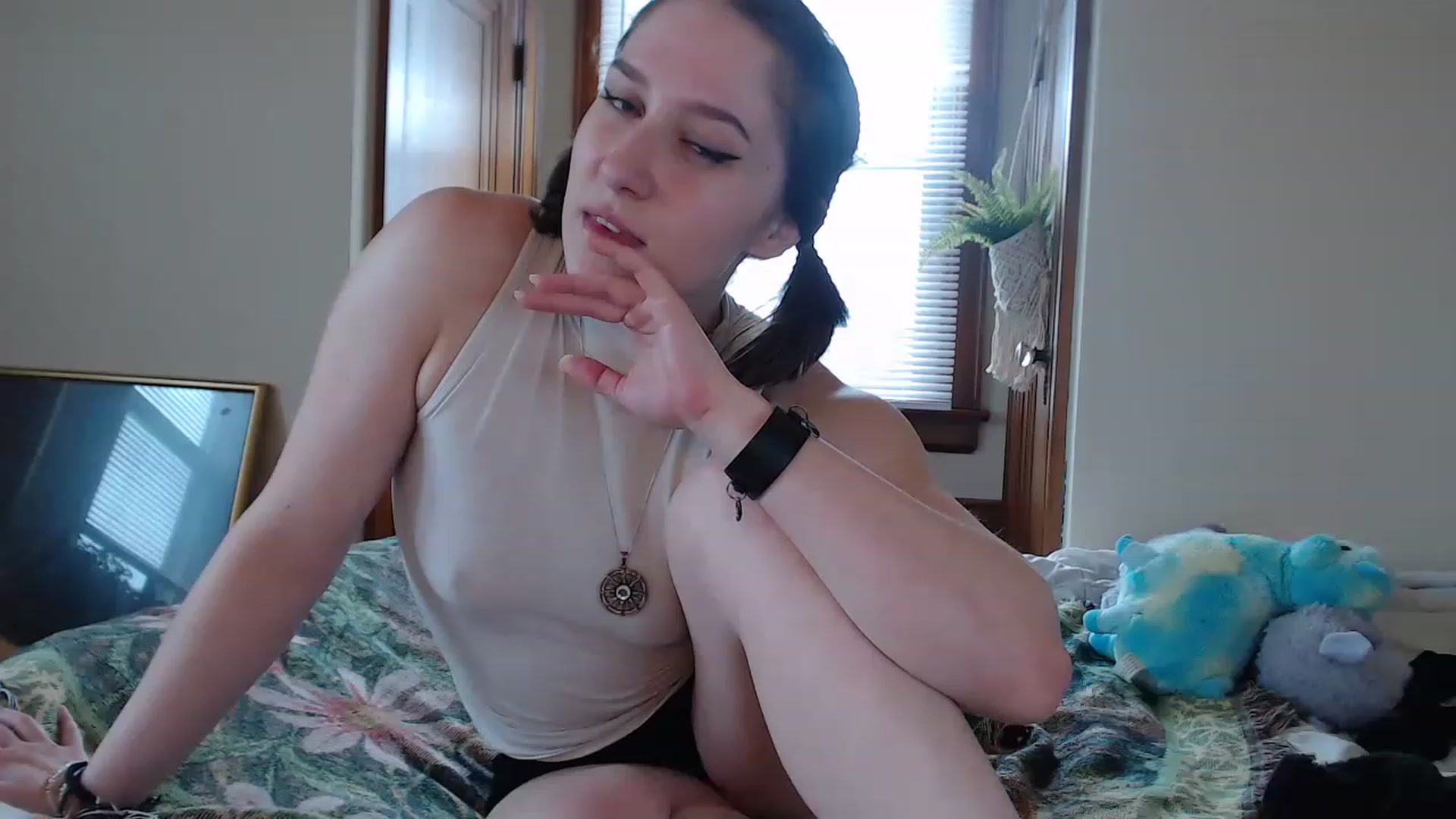 Gallery image thumbnail from GirlDepravity's myfreecams stream on, 06/20/2023, 22:40 image 8 of 20