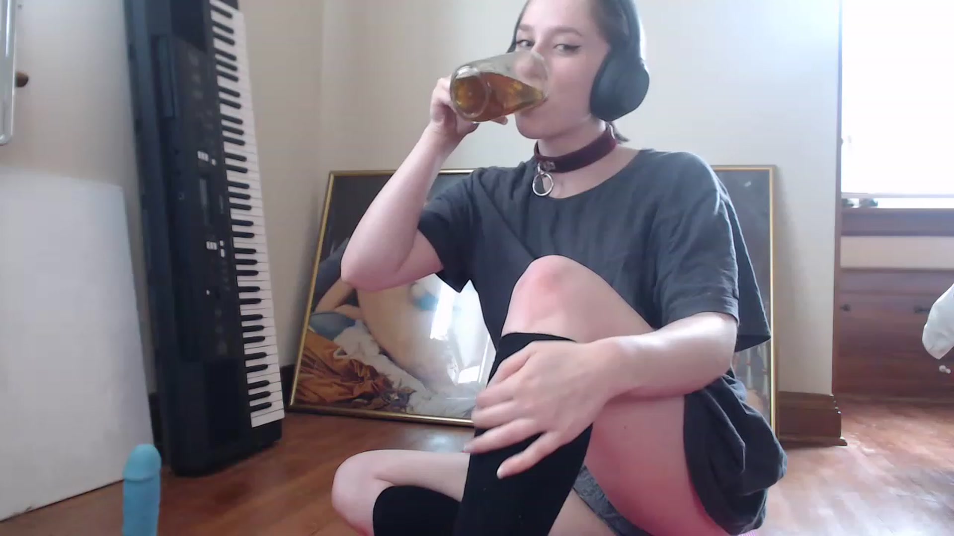 Gallery image thumbnail from GirlDepravity's myfreecams stream on, 06/22/2023, 21:06 image 14 of 20