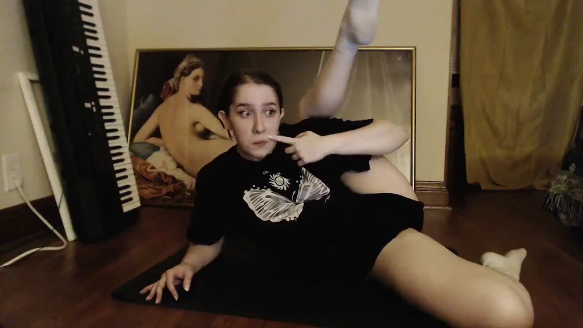 Gallery image thumbnail from GirlDepravity's myfreecams stream on, 08/26/2023, 01:21 image 9 of 20