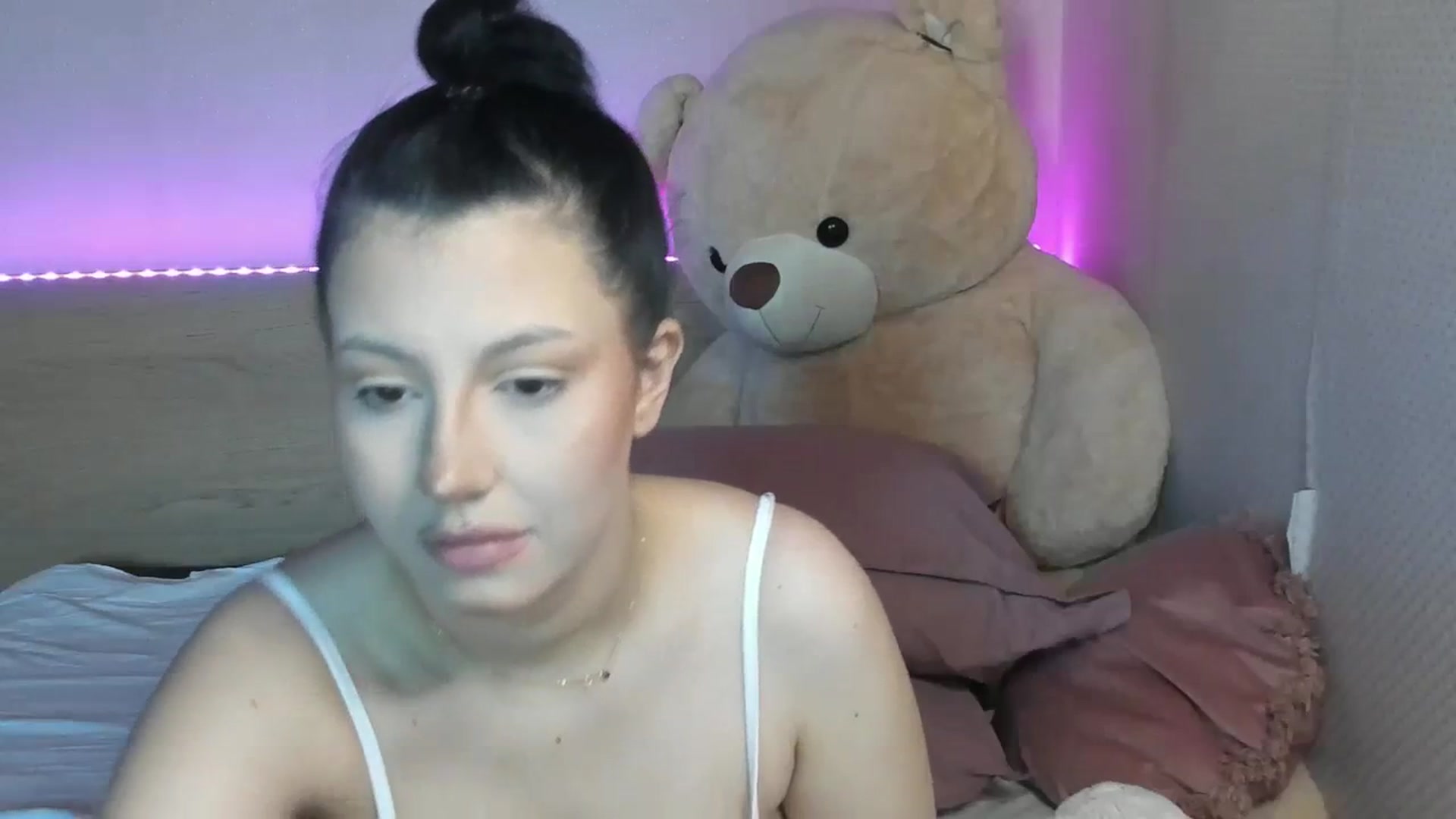 Gallery image thumbnail from GirlNextDoor's myfreecams stream on, 01/16/2024, 12:53 image 14 of 20