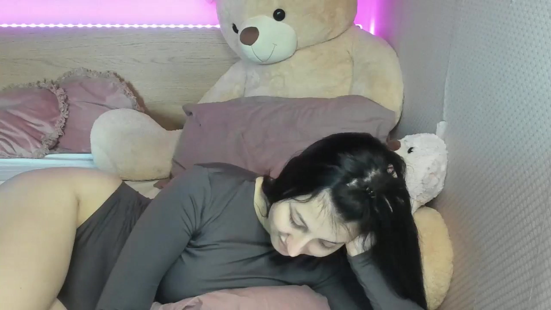 Gallery image thumbnail from GirlNextDoor's myfreecams stream on, 01/19/2024, 09:11 image 15 of 20