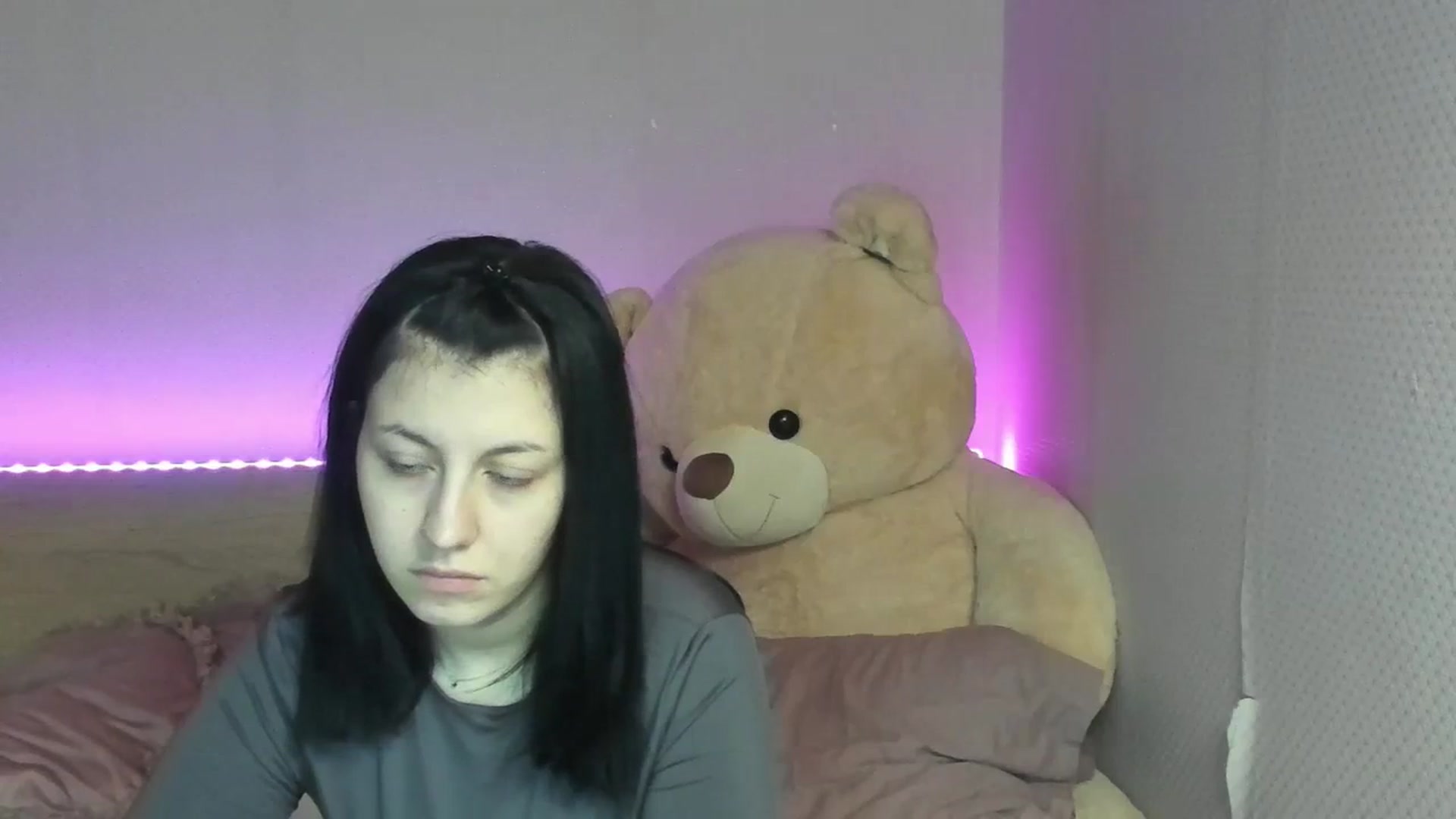 Gallery image thumbnail from GirlNextDoor's myfreecams stream on, 01/19/2024, 13:40 image 19 of 20
