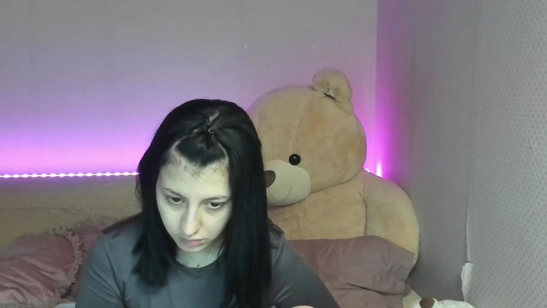 Gallery image thumbnail from GirlNextDoor's myfreecams stream on, 01/19/2024, 13:40 image 17 of 20