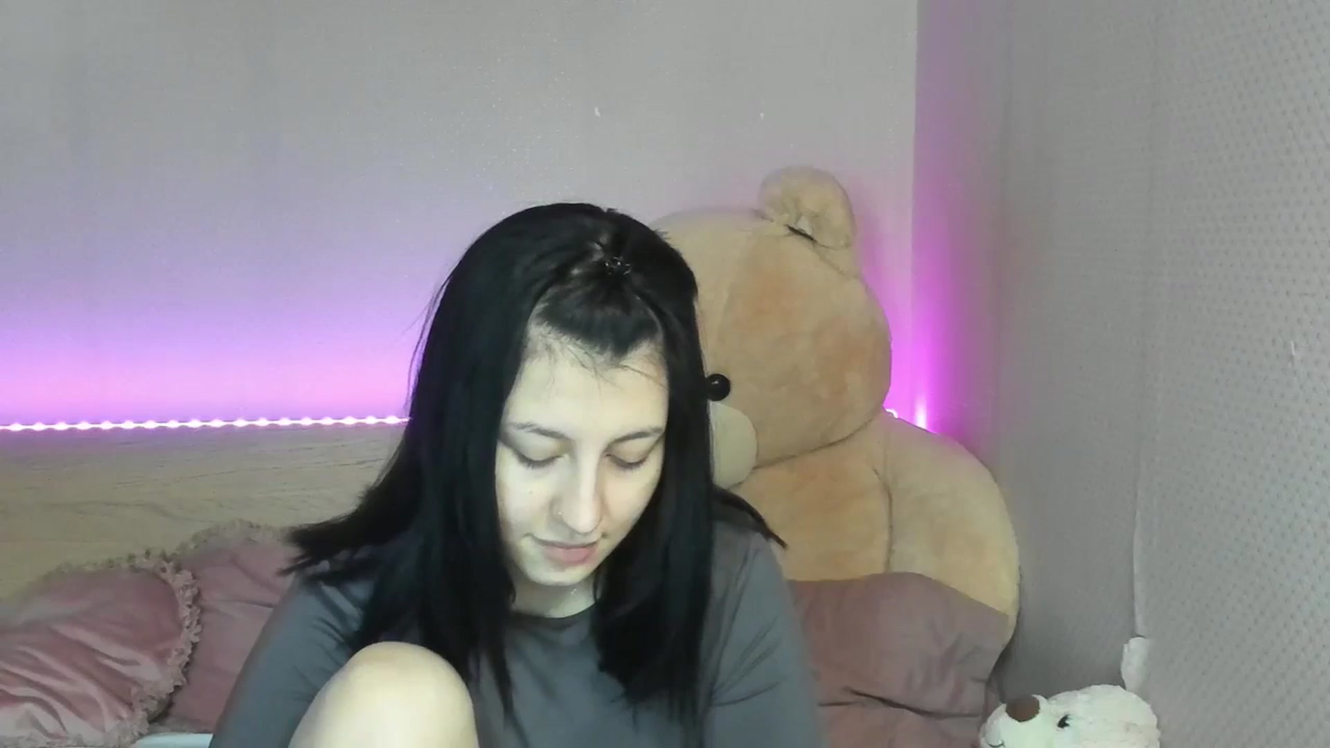 Gallery image thumbnail from GirlNextDoor's myfreecams stream on, 01/19/2024, 13:40 image 15 of 20
