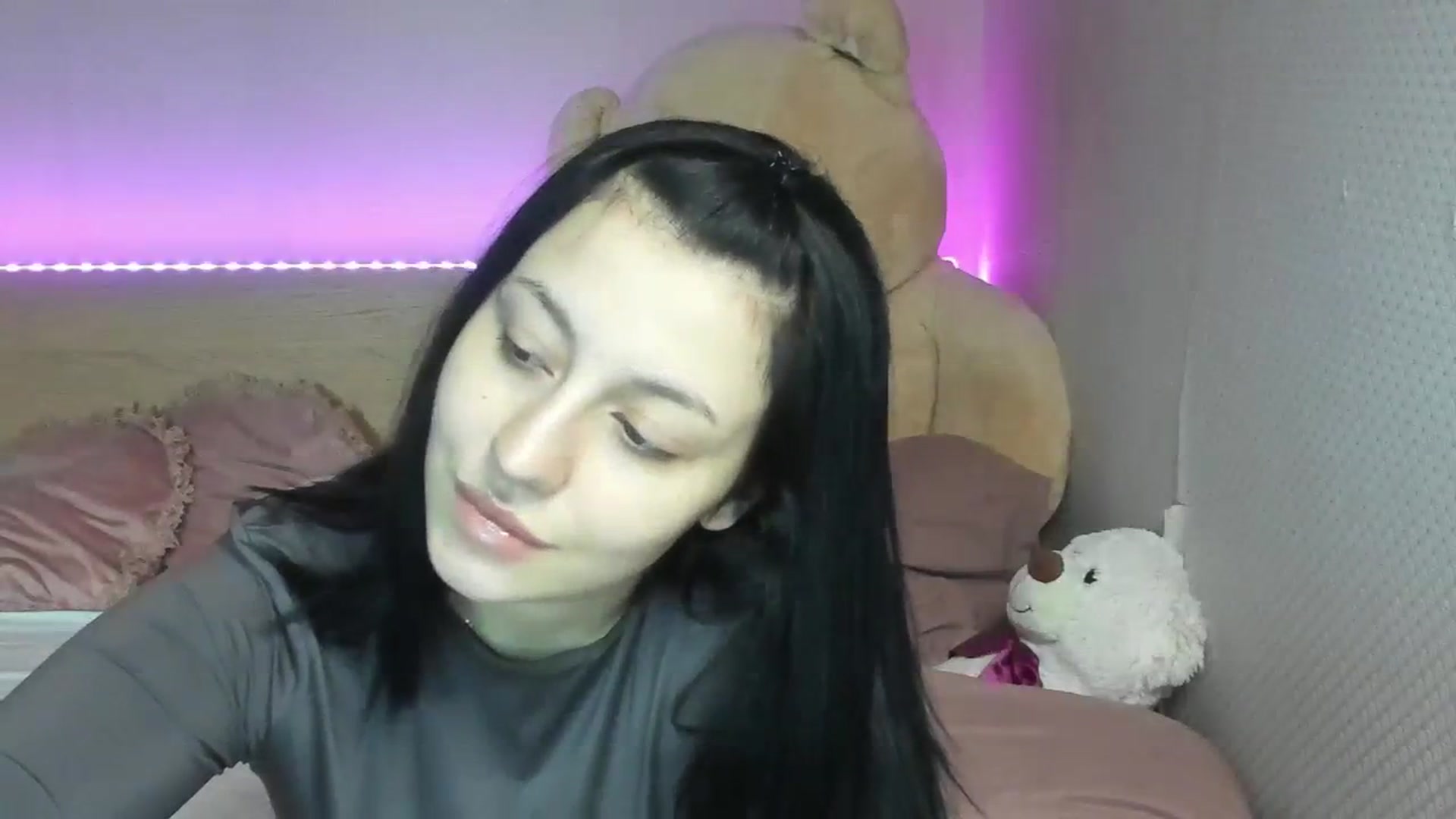 Gallery image thumbnail from GirlNextDoor's myfreecams stream on, 01/19/2024, 13:40 image 6 of 20
