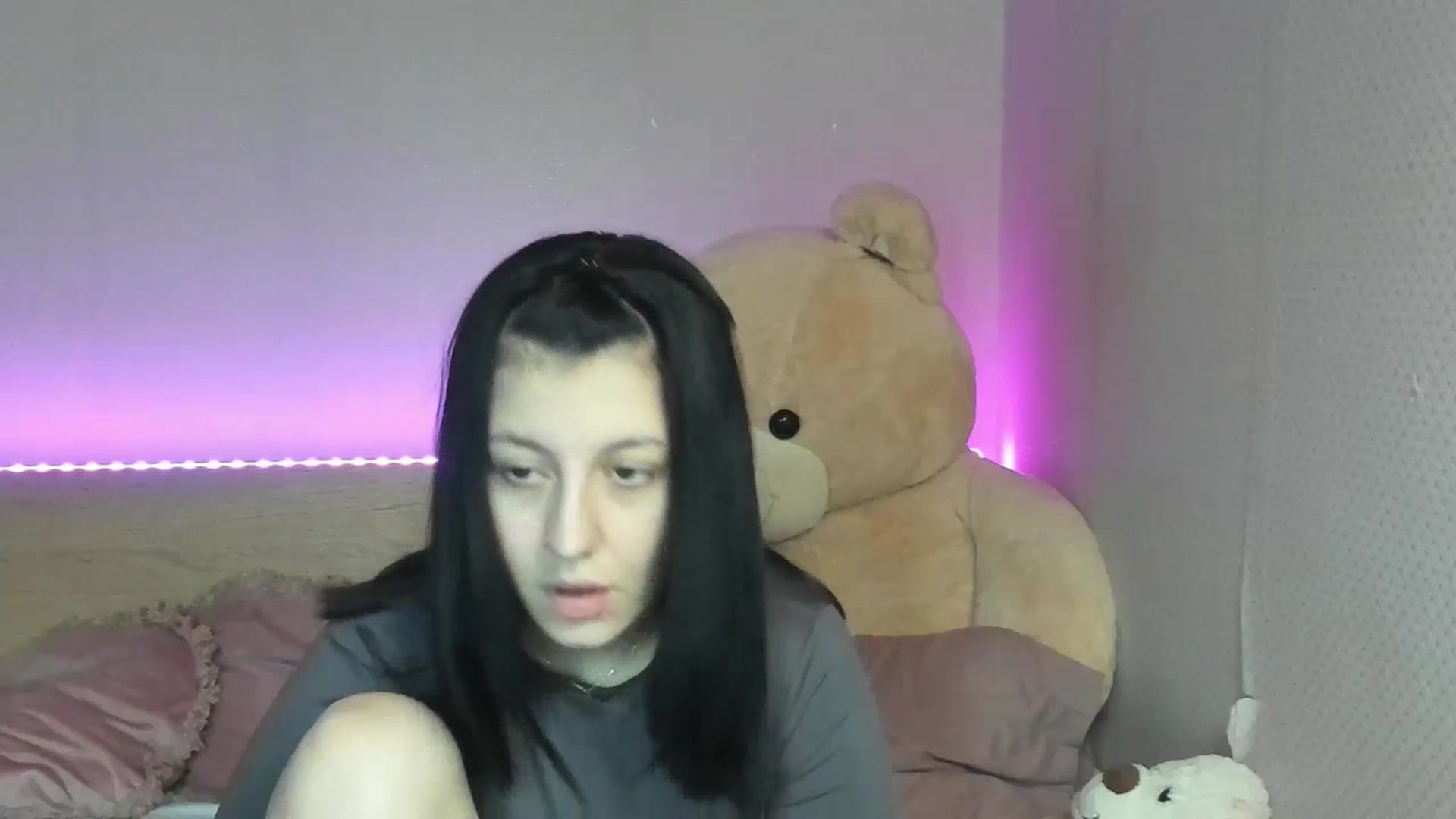 Gallery image thumbnail from GirlNextDoor's myfreecams stream on, 01/19/2024, 13:40 image 16 of 20