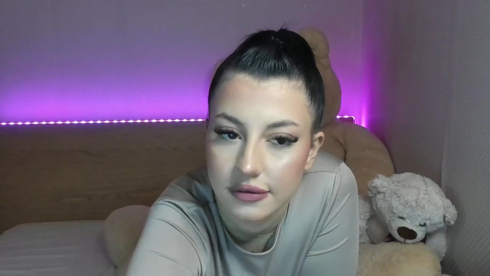 Gallery image thumbnail from GirlNextDoor's myfreecams stream on, 01/25/2024, 10:43 image 3 of 20