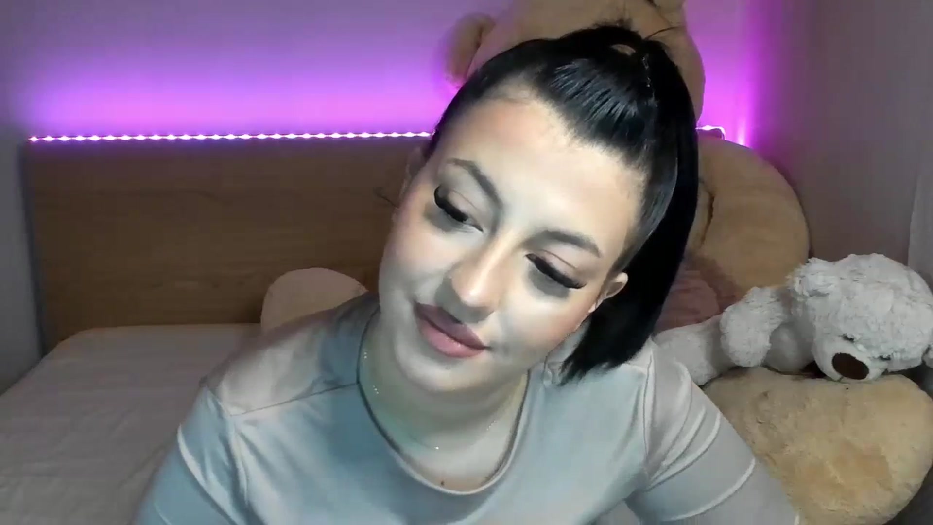 Gallery image thumbnail from GirlNextDoor's myfreecams stream on, 01/25/2024, 13:24 image 16 of 20