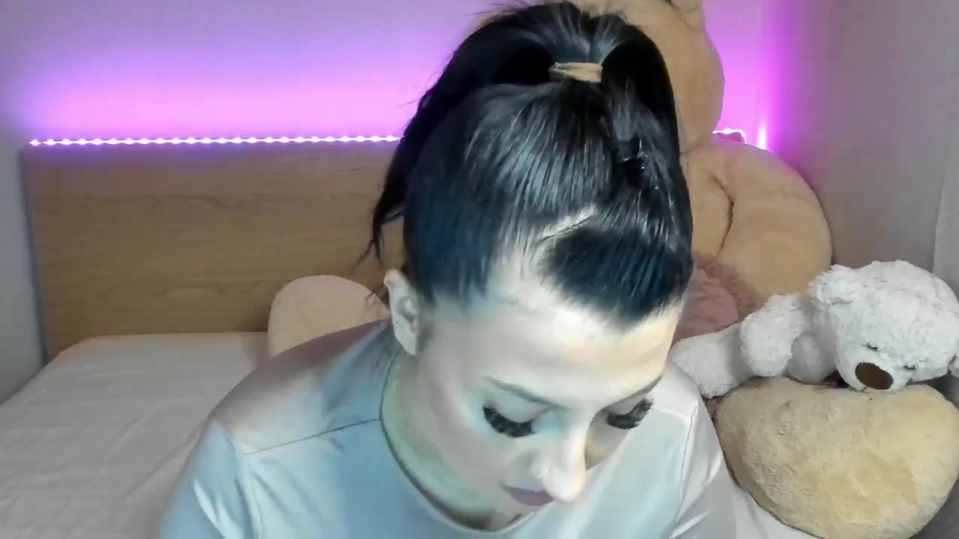 Gallery image thumbnail from GirlNextDoor's myfreecams stream on, 01/25/2024, 13:24 image 17 of 20
