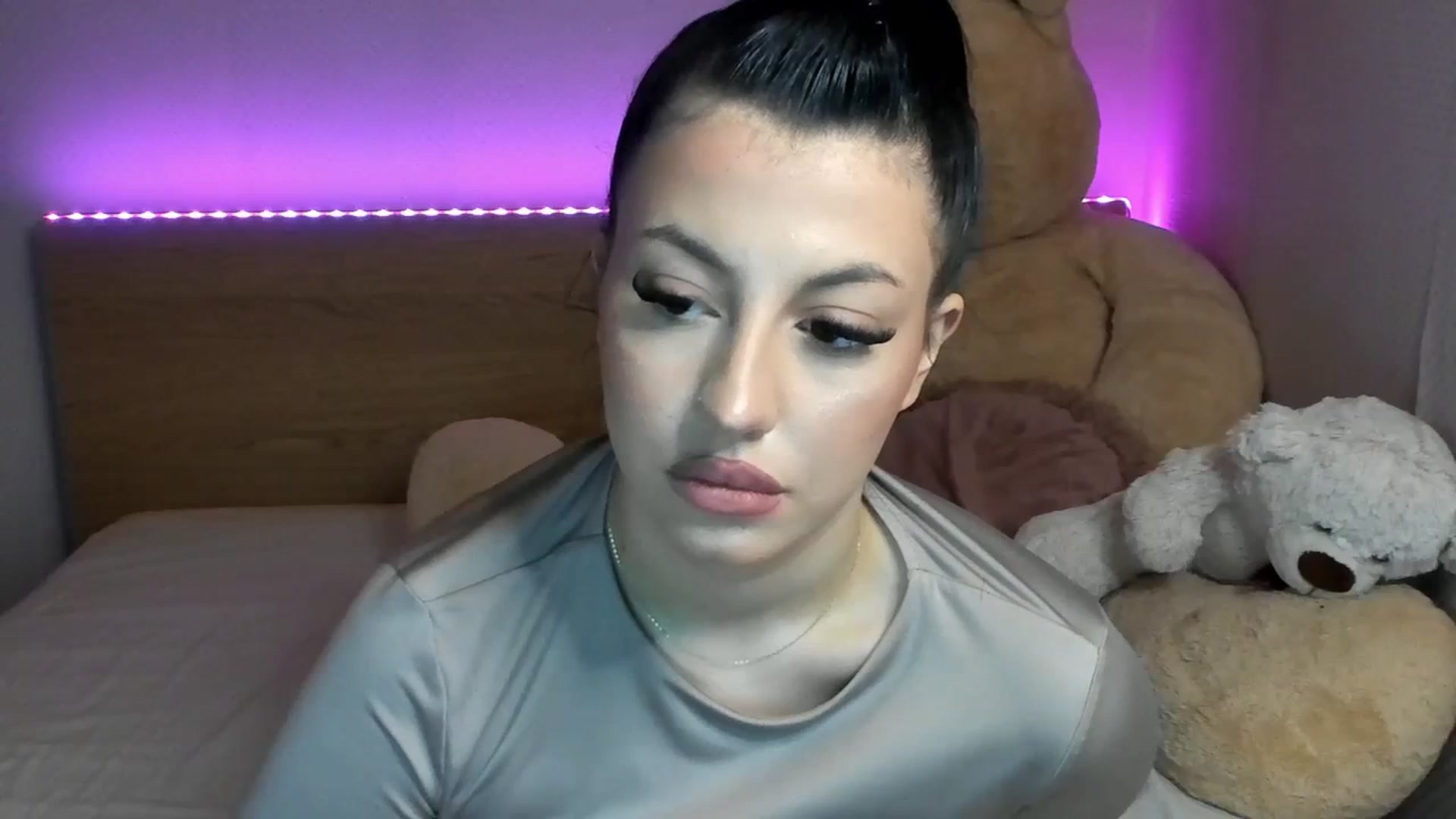 Gallery image thumbnail from GirlNextDoor's myfreecams stream on, 01/25/2024, 13:24 image 19 of 20