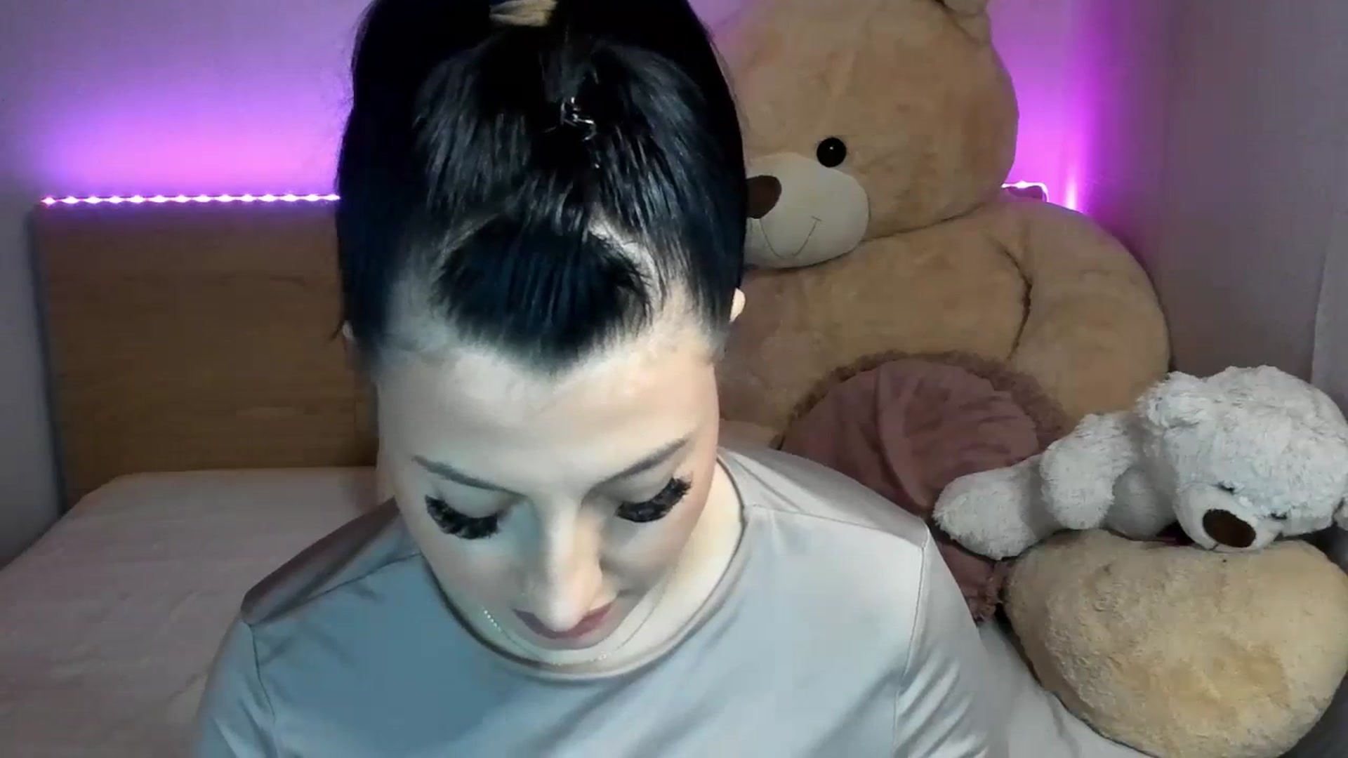 Gallery image thumbnail from GirlNextDoor's myfreecams stream on, 01/25/2024, 13:24 image 13 of 20