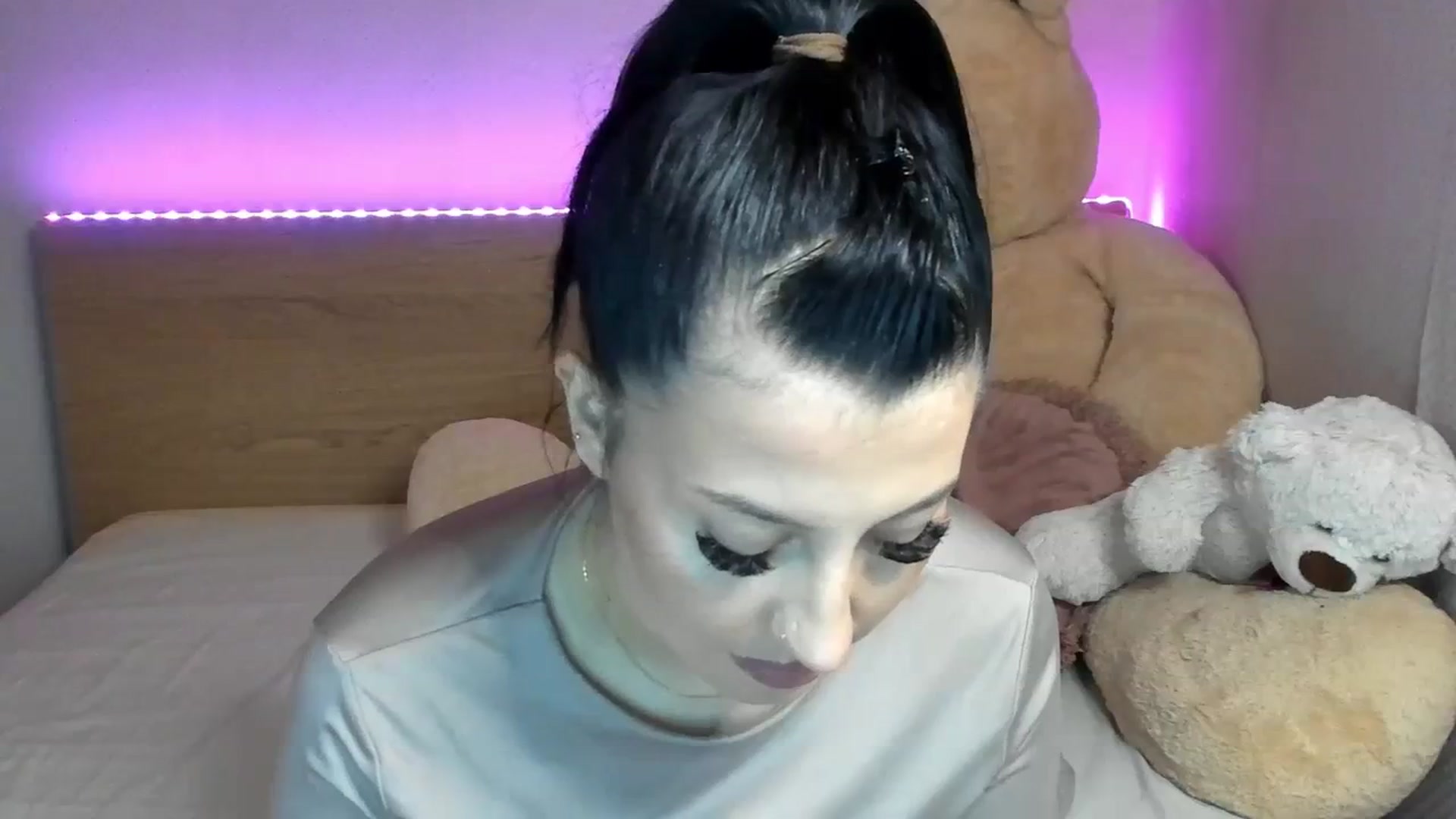 Gallery image thumbnail from GirlNextDoor's myfreecams stream on, 01/25/2024, 13:24 image 14 of 20
