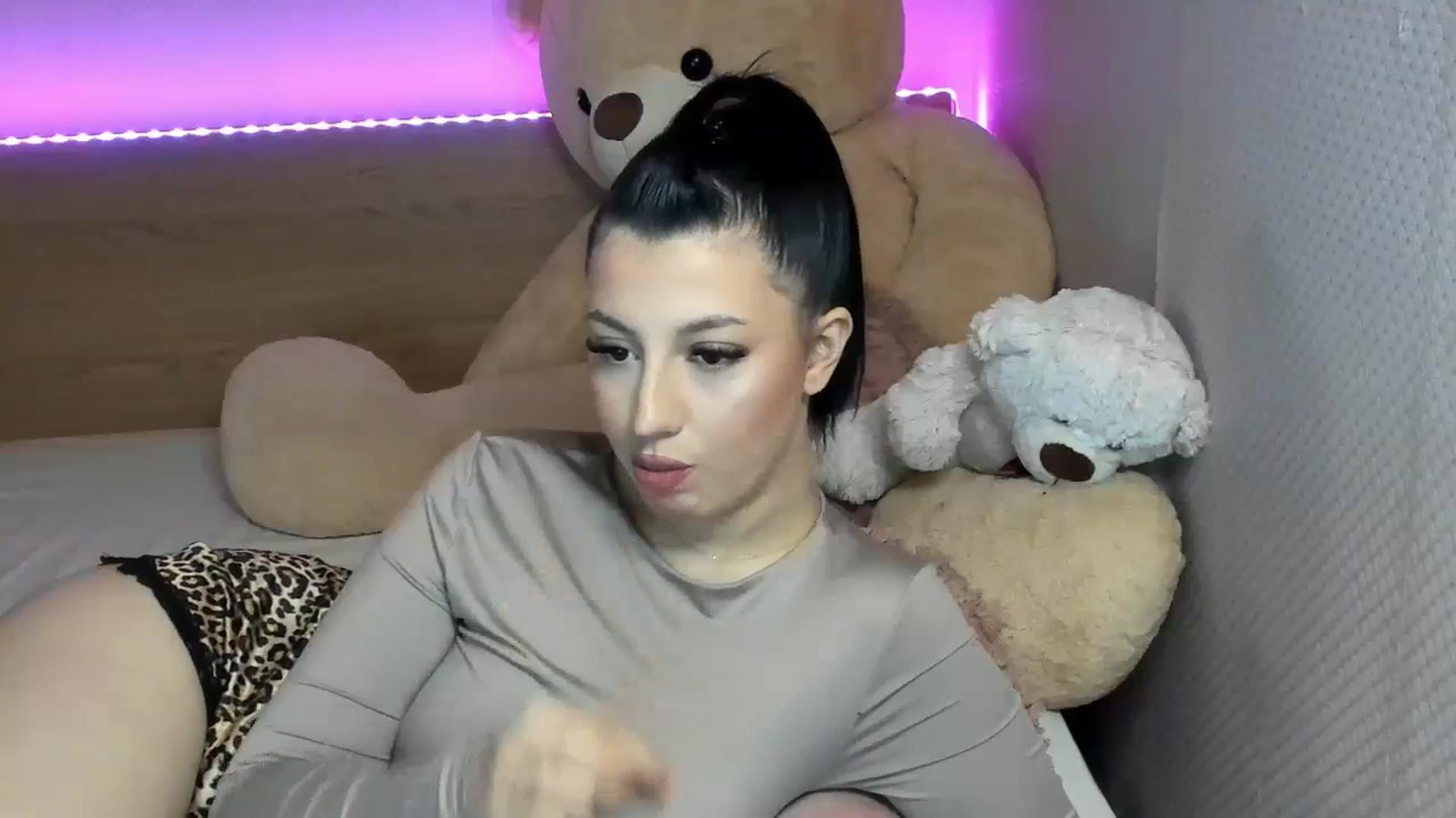 Gallery image thumbnail from GirlNextDoor's myfreecams stream on, 01/25/2024, 13:24 image 7 of 20