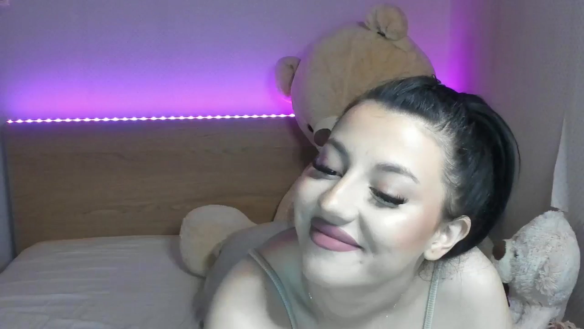 Gallery image thumbnail from GirlNextDoor's myfreecams stream on, 01/27/2024, 10:54 image 10 of 20