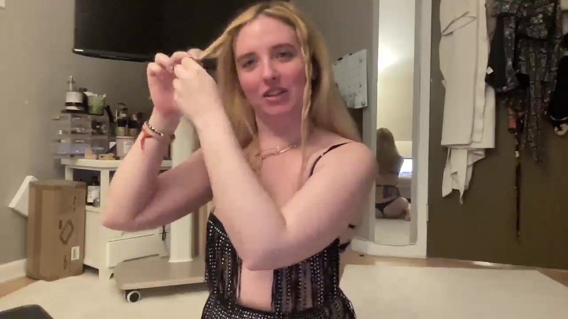 Gallery image thumbnail from GirlNxtDo0r's myfreecams stream on, 03/04/2025, 05:30 image 7 of 20