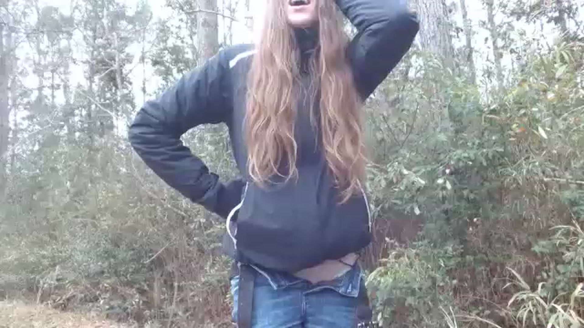 Gallery image thumbnail from GirlOffGrid's myfreecams stream on, 12/20/2022, 20:47 image 11 of 20