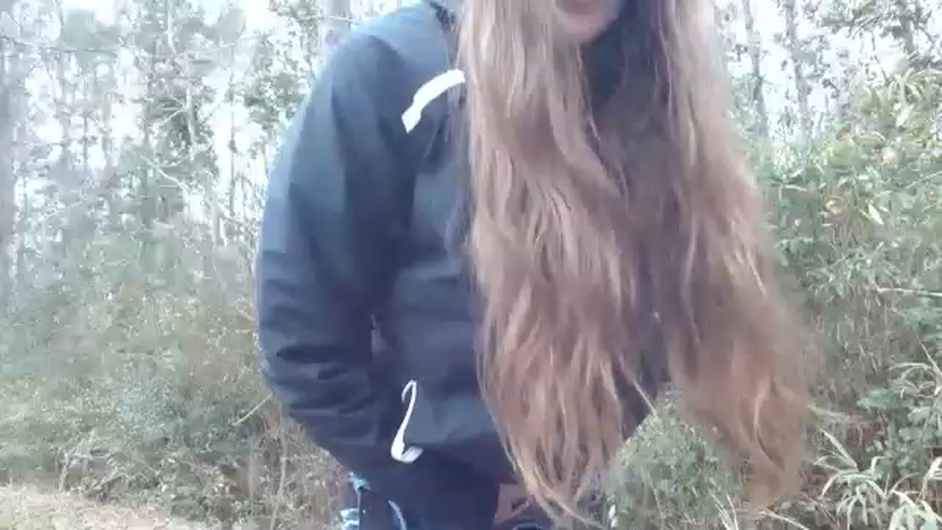 Gallery image thumbnail from GirlOffGrid's myfreecams stream on, 12/20/2022, 20:47 image 12 of 20