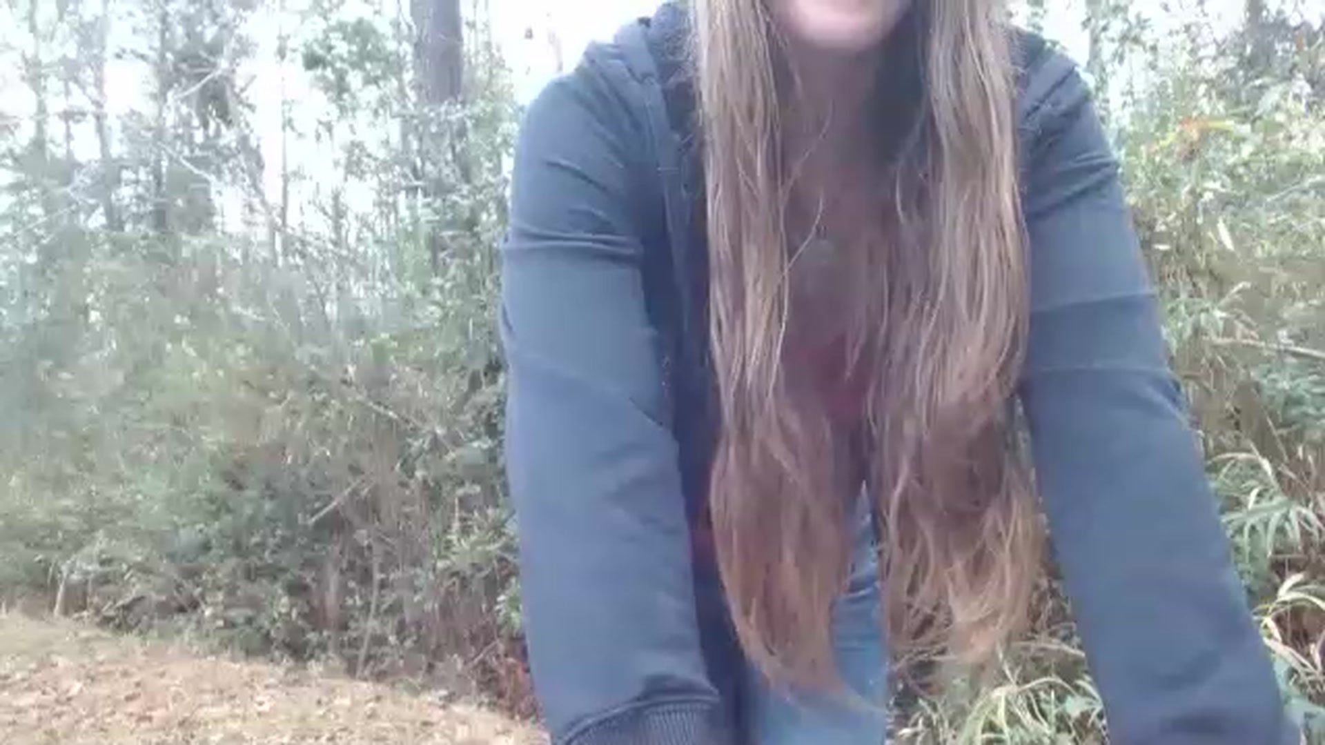 Gallery image thumbnail from GirlOffGrid's myfreecams stream on, 12/22/2022, 21:07 image 7 of 20