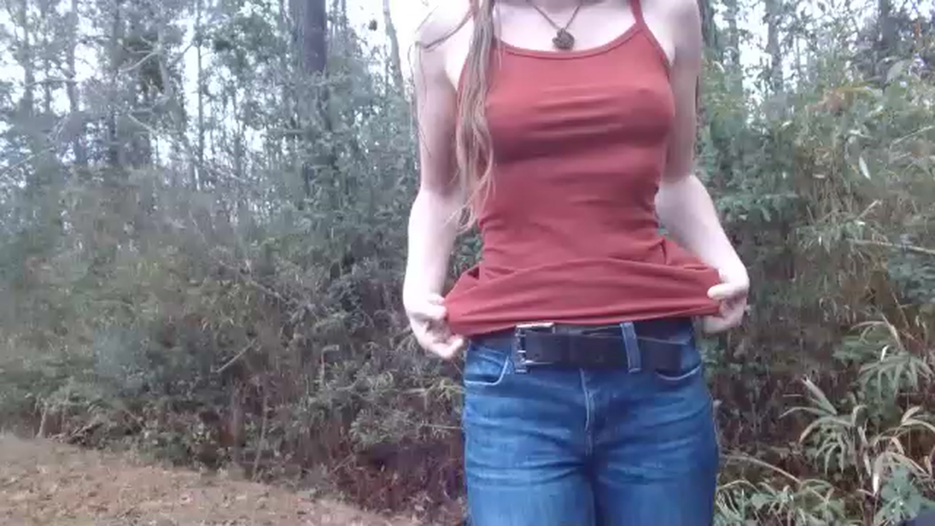 Gallery image thumbnail from GirlOffGrid's myfreecams stream on, 12/22/2022, 21:07 image 1 of 20