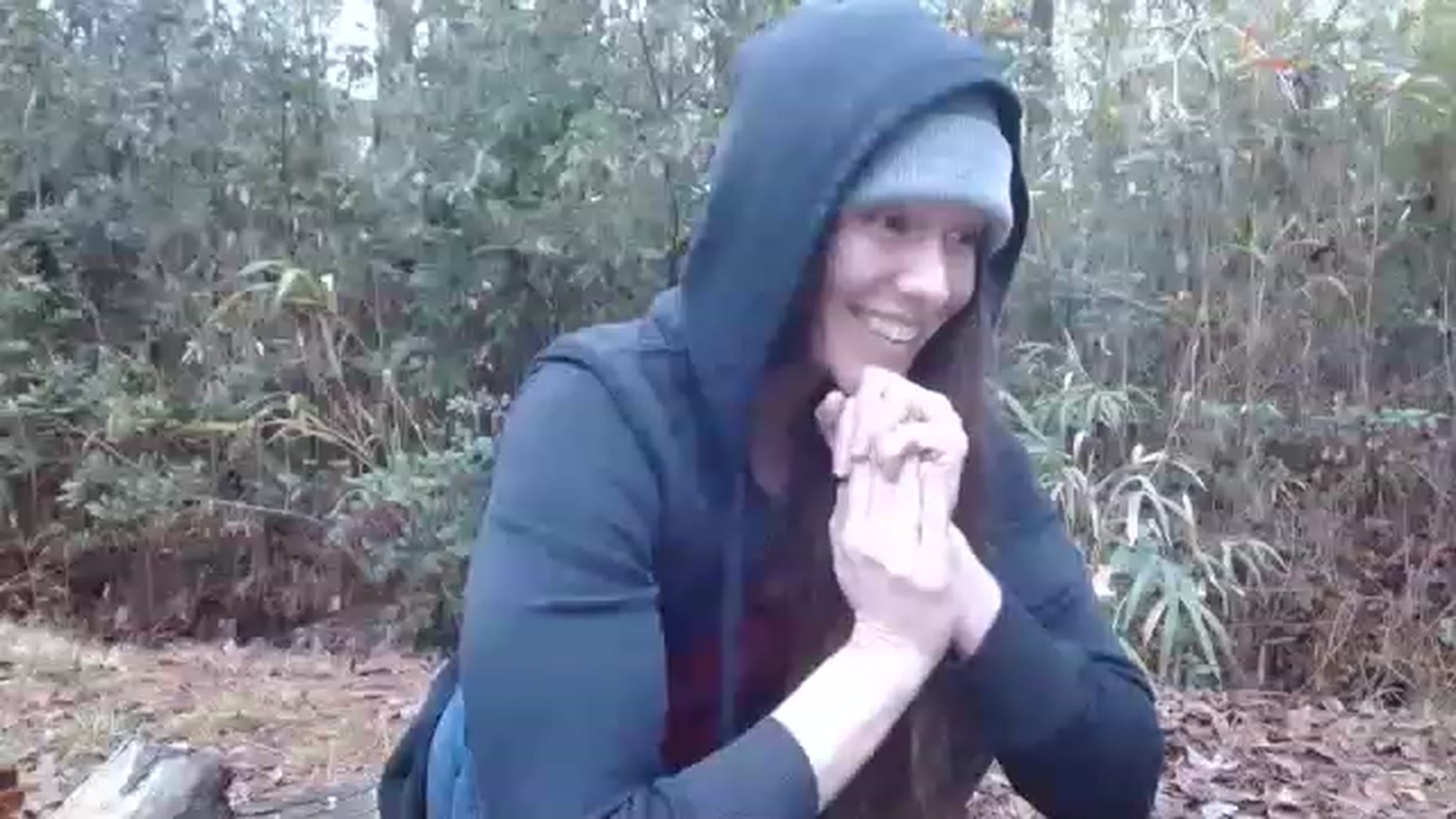 Gallery image thumbnail from GirlOffGrid's myfreecams stream on, 12/22/2022, 22:10 image 14 of 20