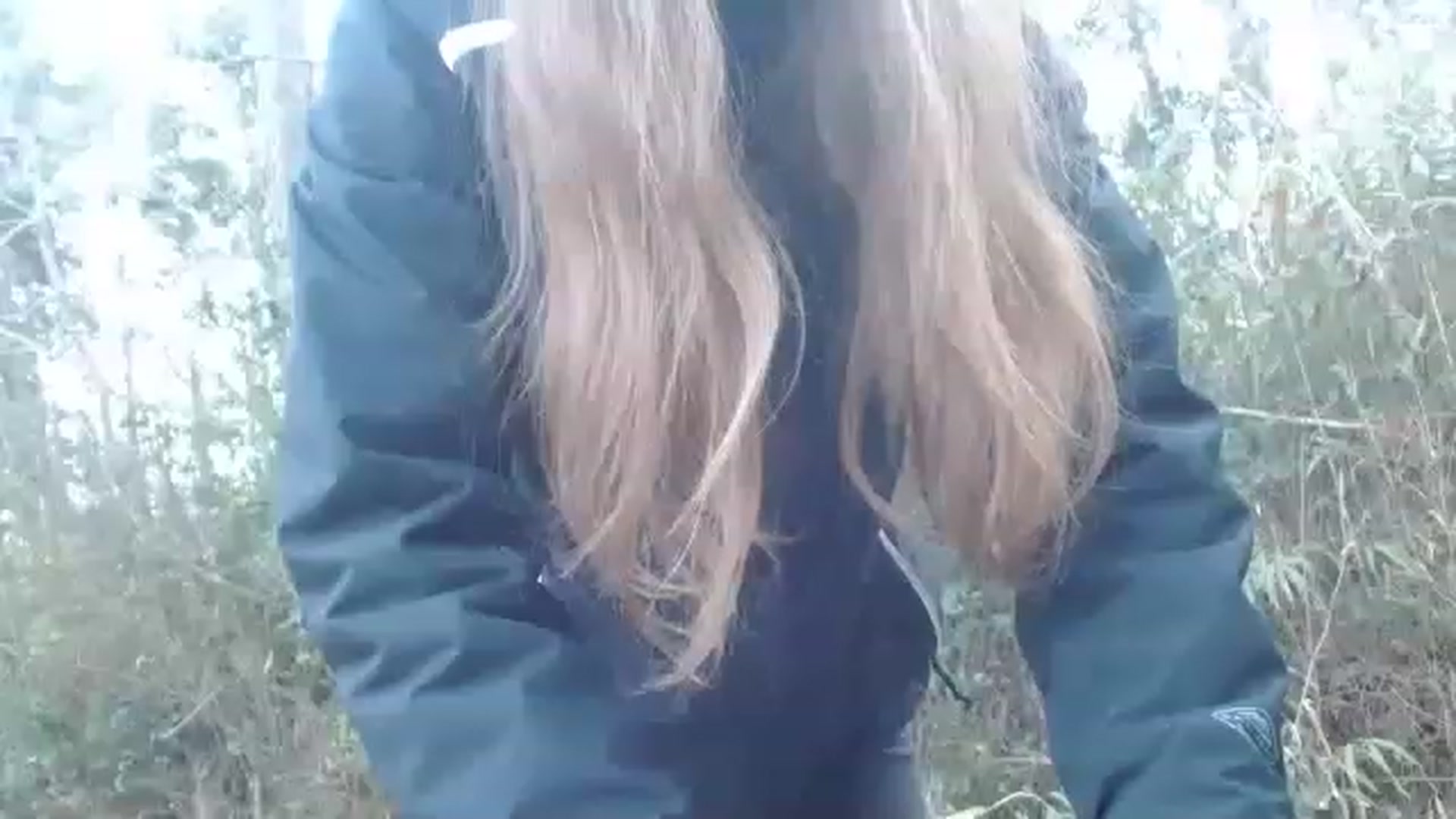 Gallery image thumbnail from GirlOffGrid's myfreecams stream on, 12/27/2022, 22:25 image 3 of 20