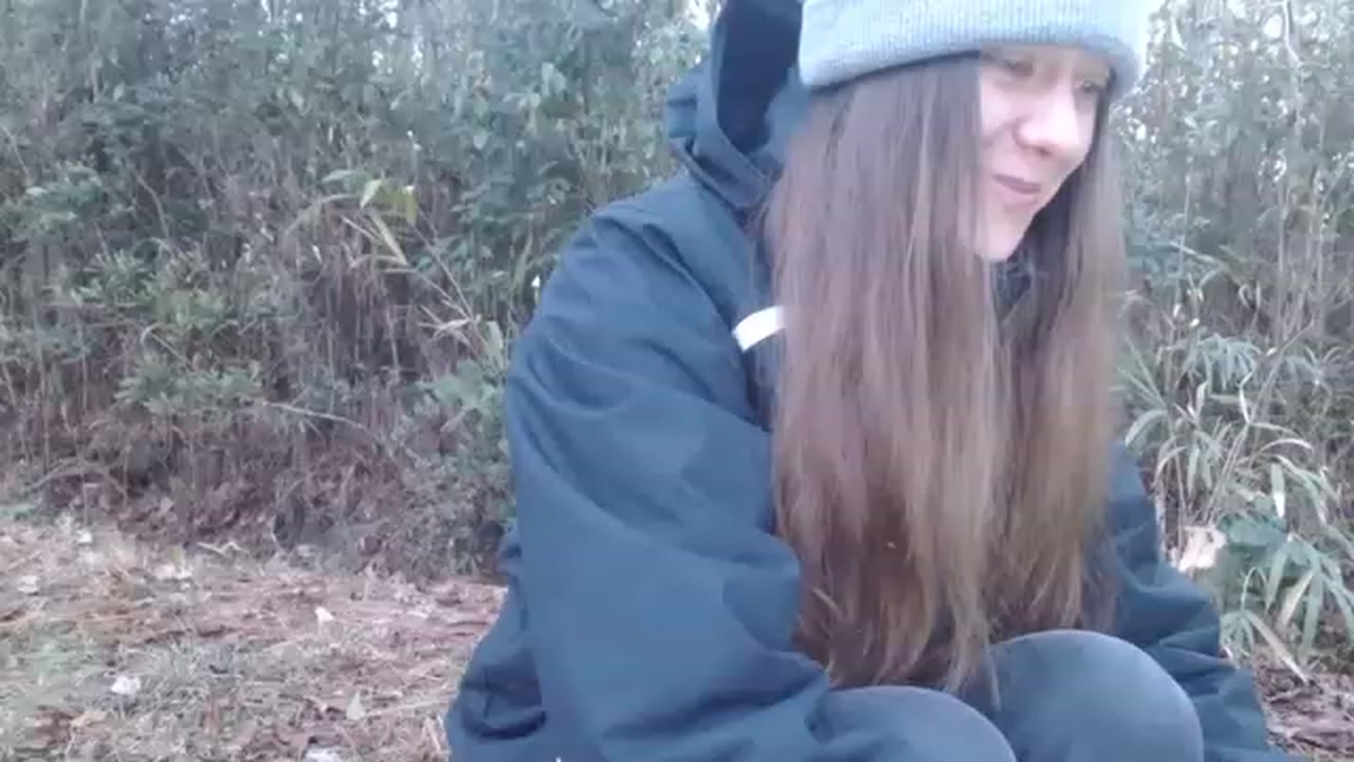 Gallery image thumbnail from GirlOffGrid's myfreecams stream on, 12/27/2022, 22:25 image 13 of 20