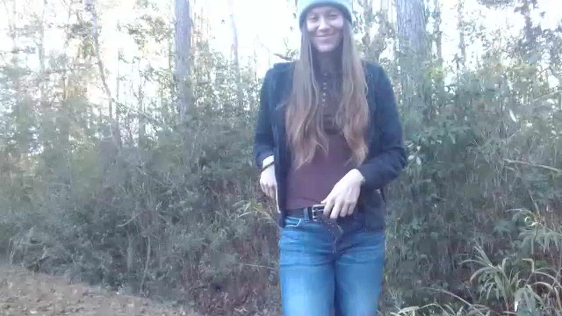 Gallery image thumbnail from GirlOffGrid's myfreecams stream on, 12/29/2022, 21:10 image 5 of 20
